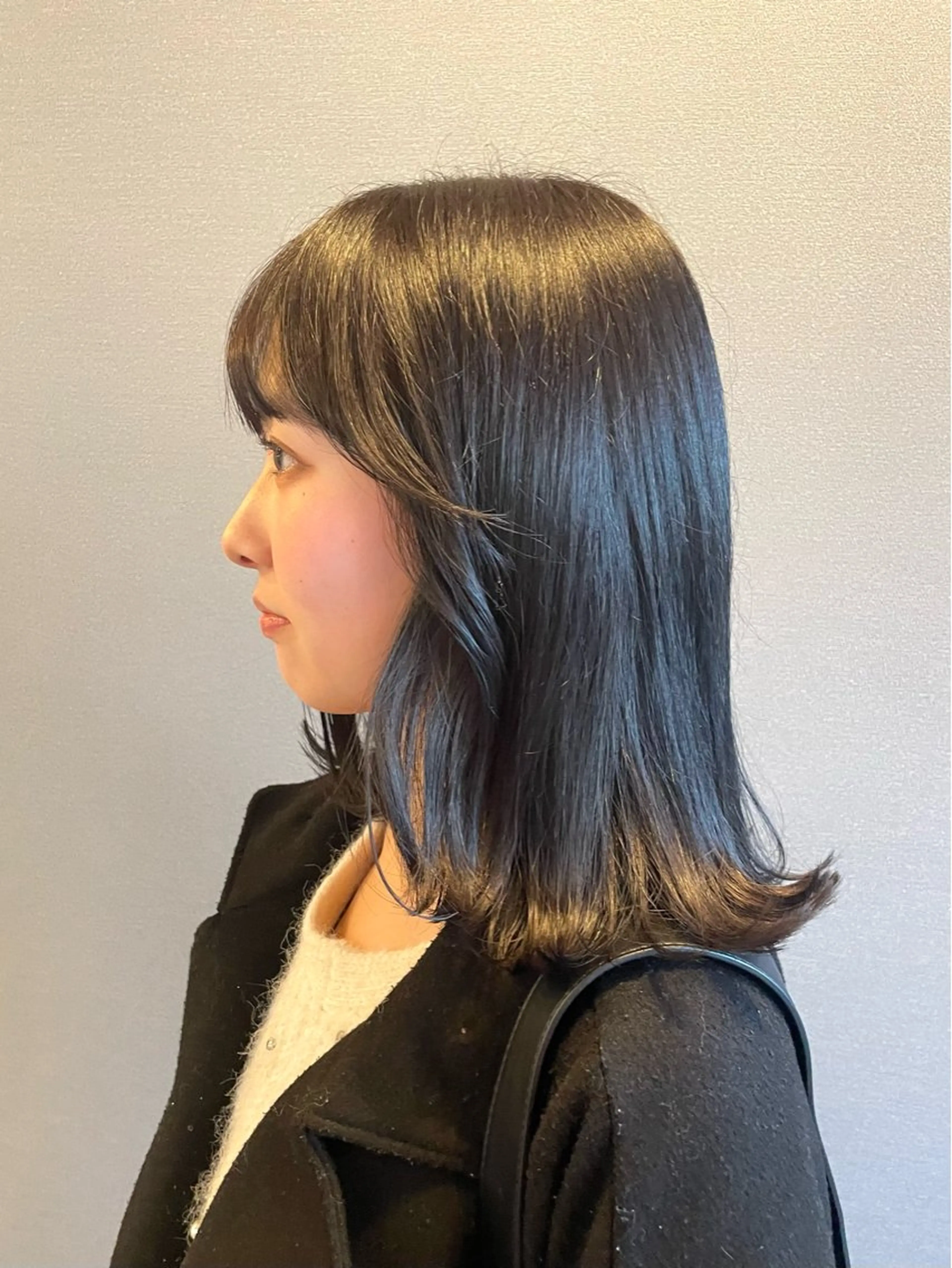 ミディアム カラー グレージュ 外ハネヘア カット ヘアカラー トリートメント kitin  吉祥寺 山岸花のヘアスタイル