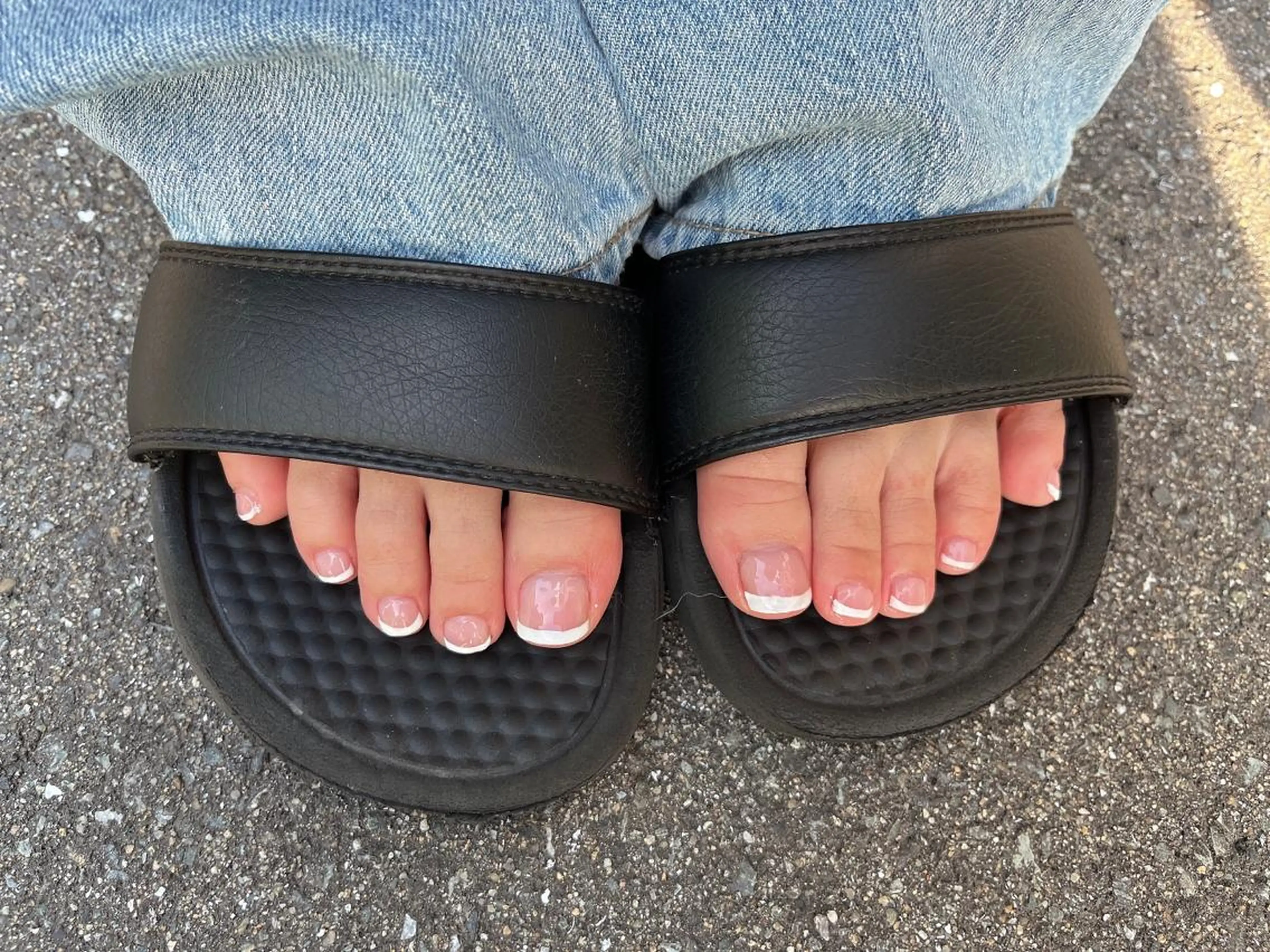 ネイル フレンチネイル シンプルネイル ホワイト Mimi Nailのネイルデザイン