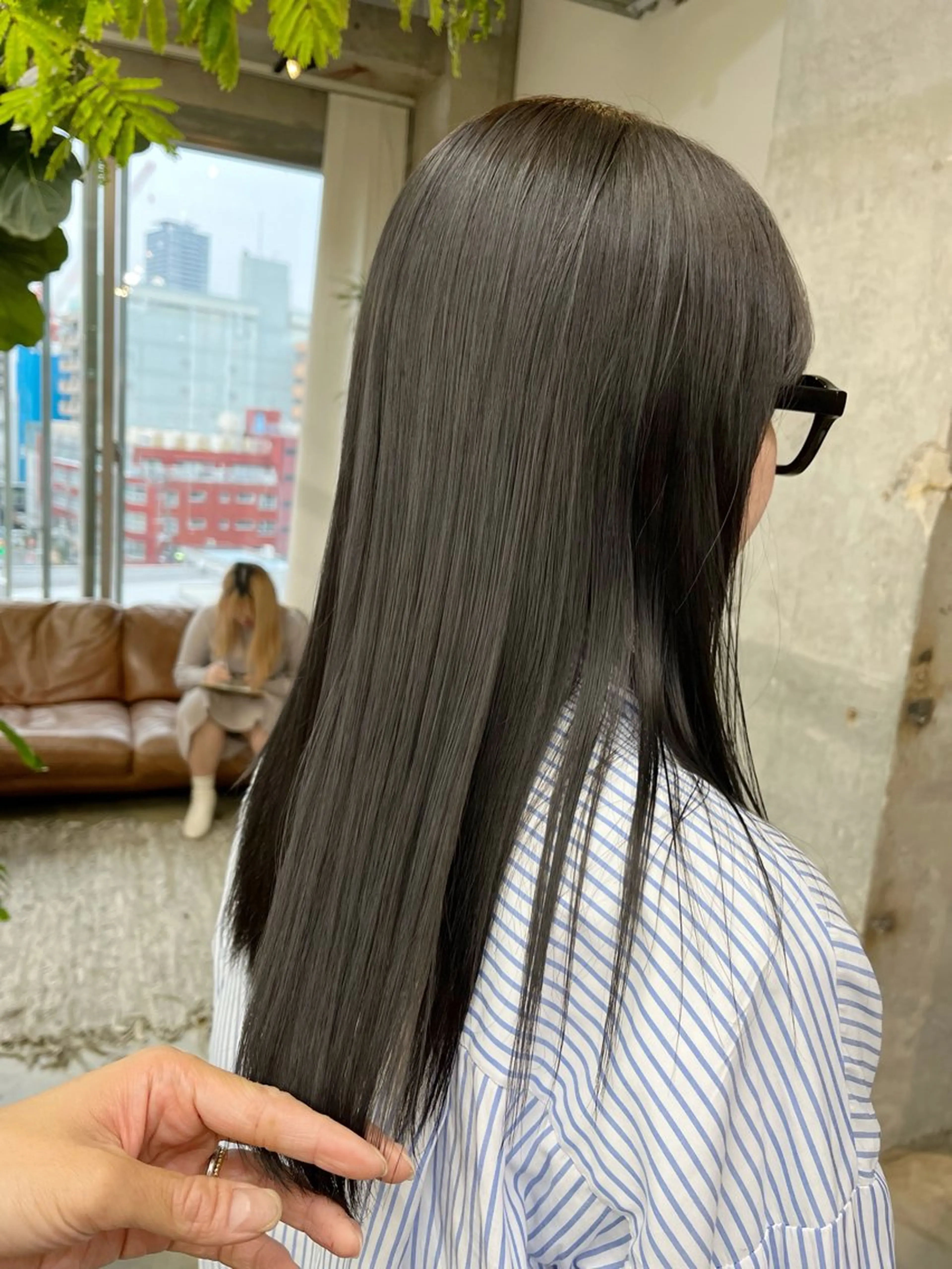 セミロング カラー 透明感カラー グレージュ オリーブグレージュ オリーブグレー ヘアカラー 縮毛矯正 小木曽智美 /ボブ/ショートのヘアスタイル