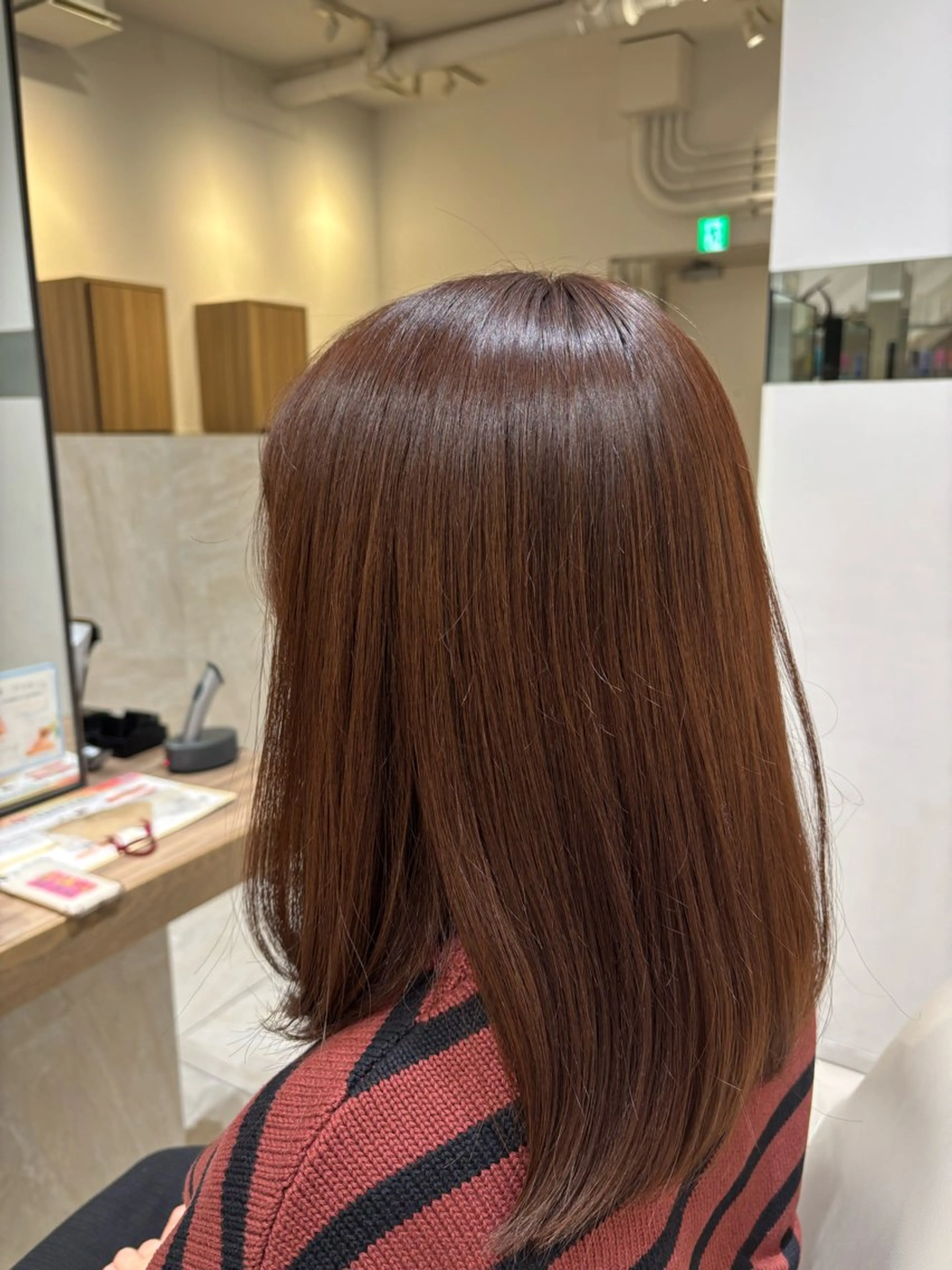 ミディアム カラー ブラウンカラー かどの あゆみのヘアスタイル