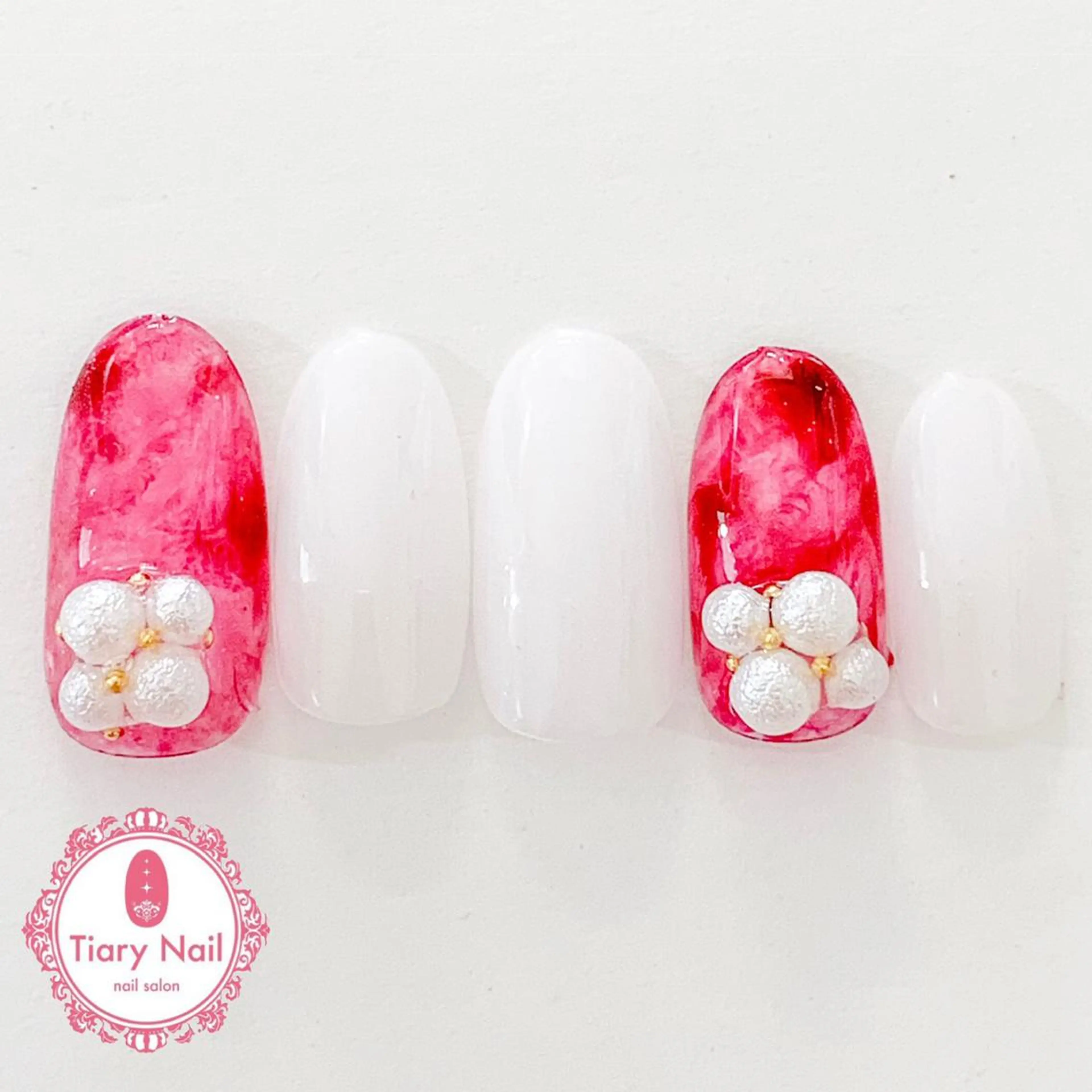 ネイル tiarynail K K🐼のネイルデザイン