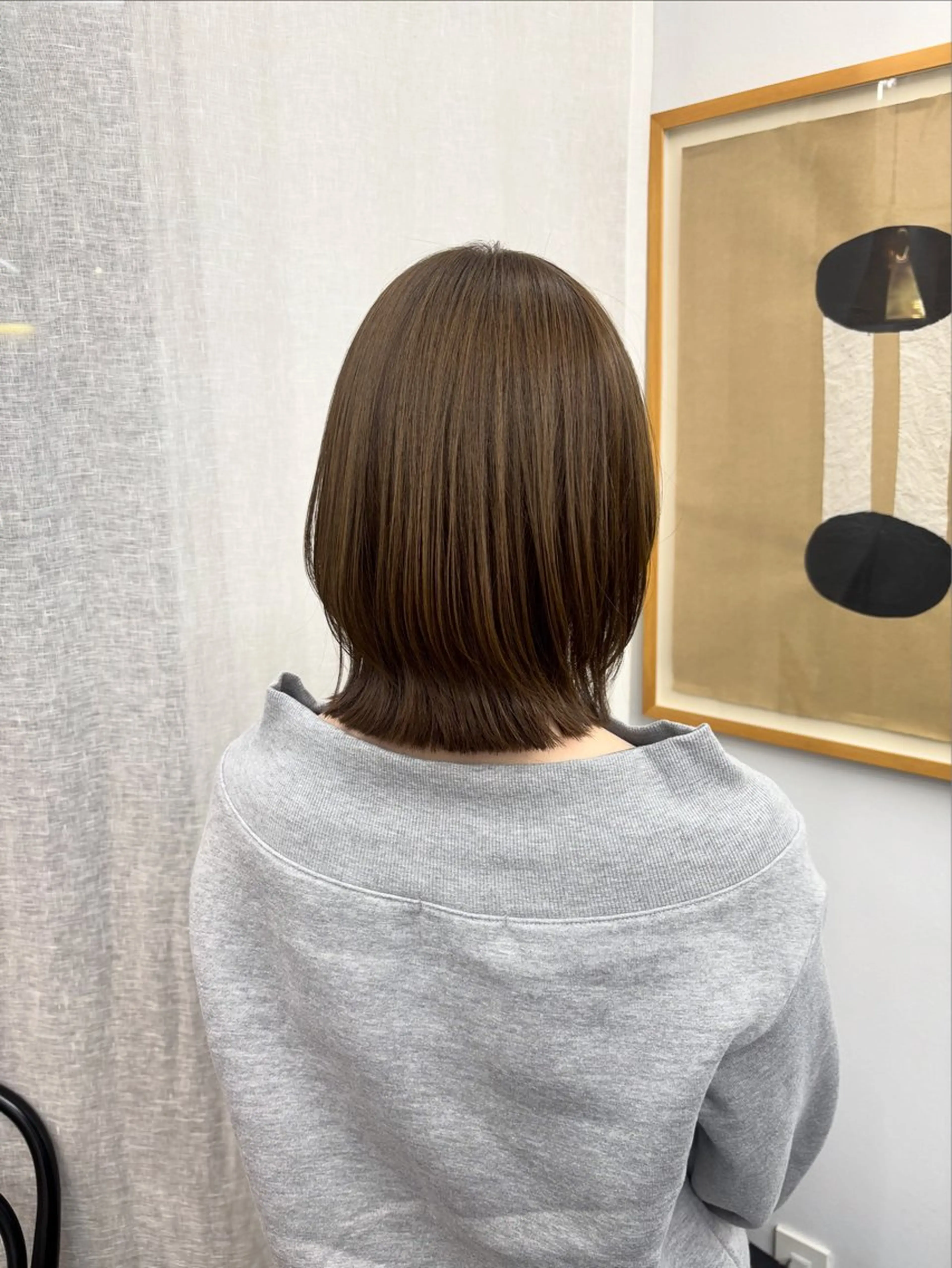 ミディアム カラー ミディアムレイヤー ベージュカラー オリーブベージュ レイヤーカット 外ハネヘア カット パーマ ヘアセット 【ヤマザキアヤメ】 パーマモデル様募集中のヘアスタイル