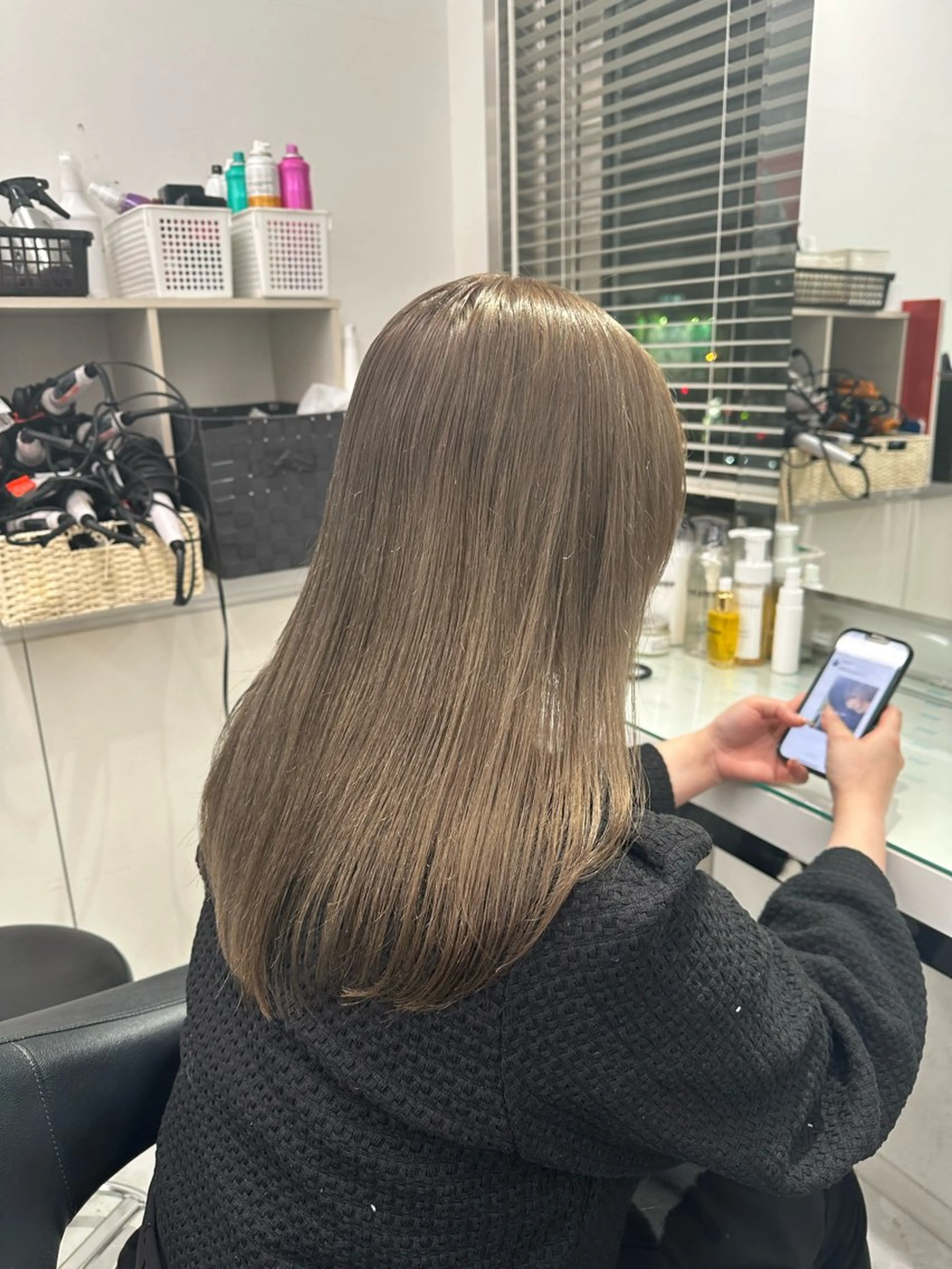 ロング カラー ヘアカラー トリートメント ヘッドスパ ヘアセット ❄最強かわいいカラー ❄️MINA❄️のヘアスタイル