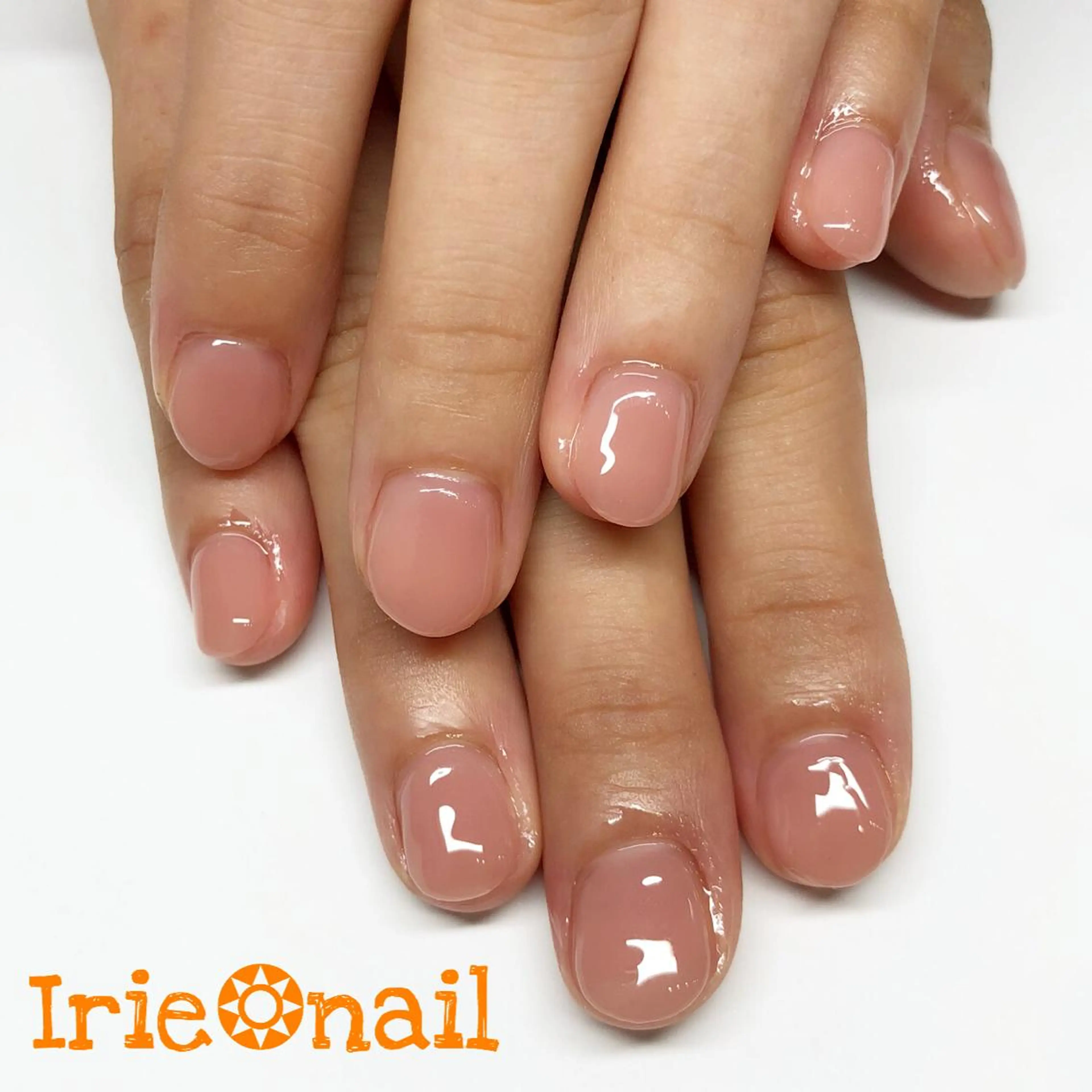 ネイル ハンドネイル ハンドケア 與儀 知佳のネイルデザイン