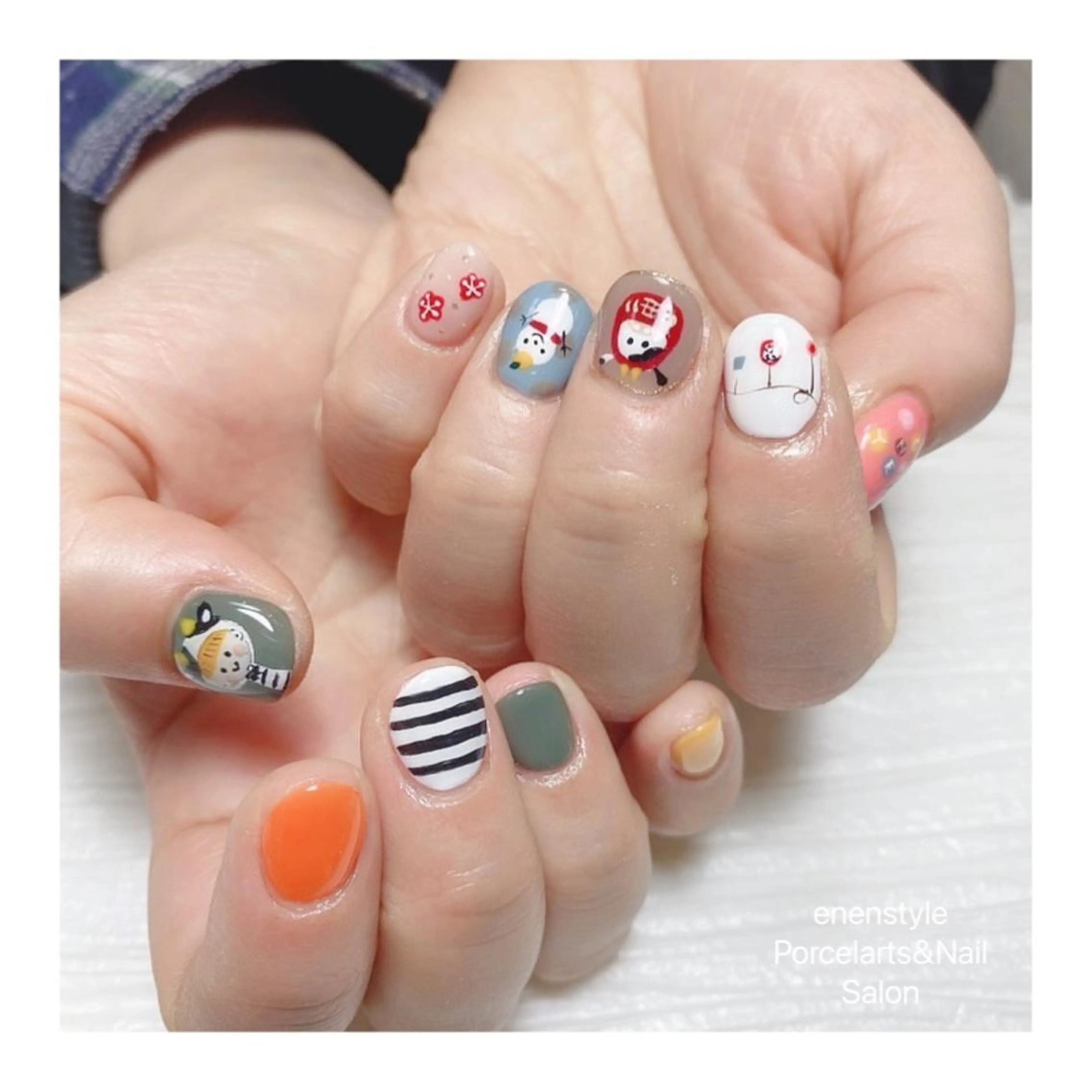 ショート ネイル ハンドネイル 👑enen style👑のネイルデザイン