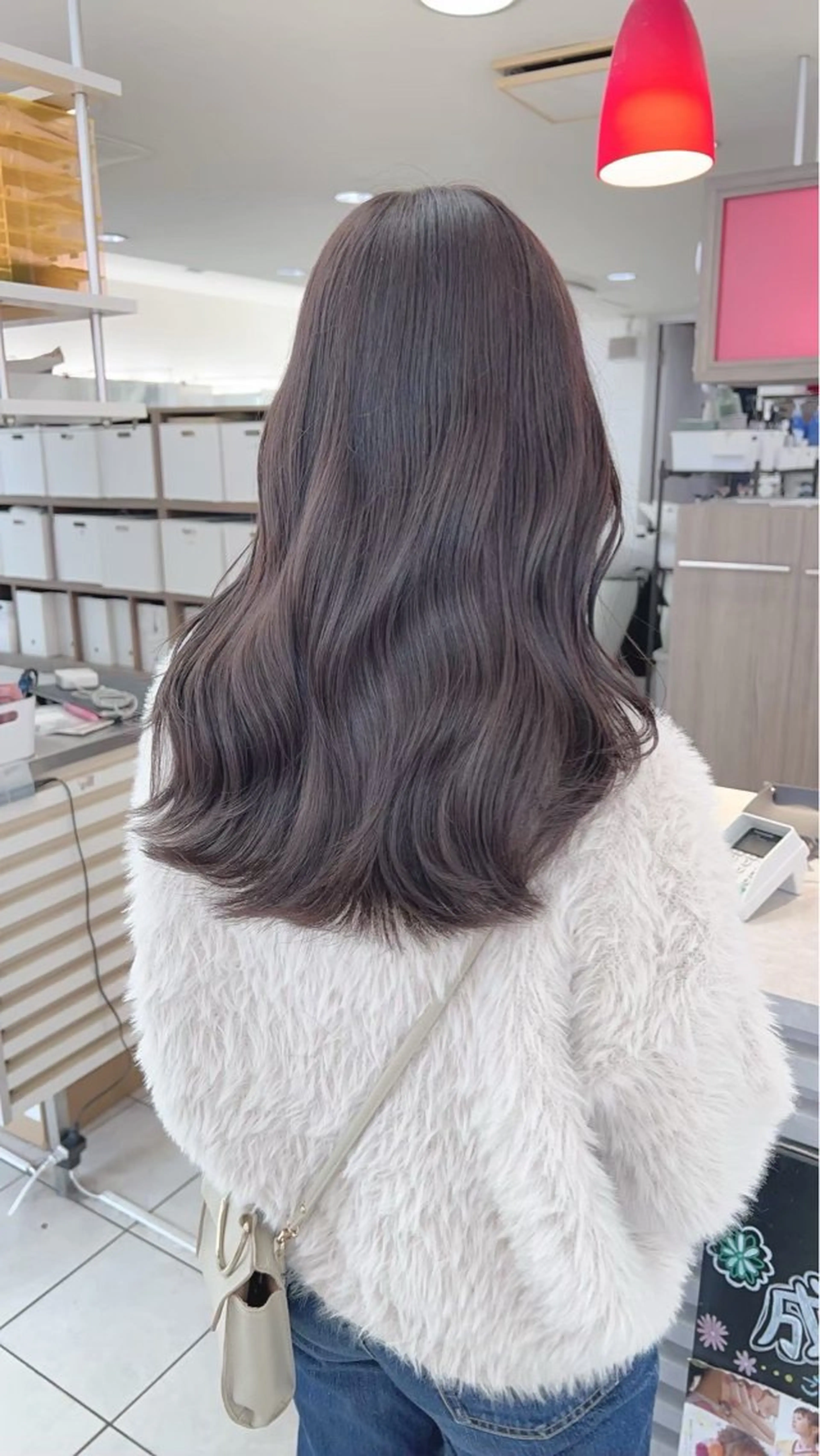 カラー 透明感カラー💎 岩崎美優のヘアスタイル
