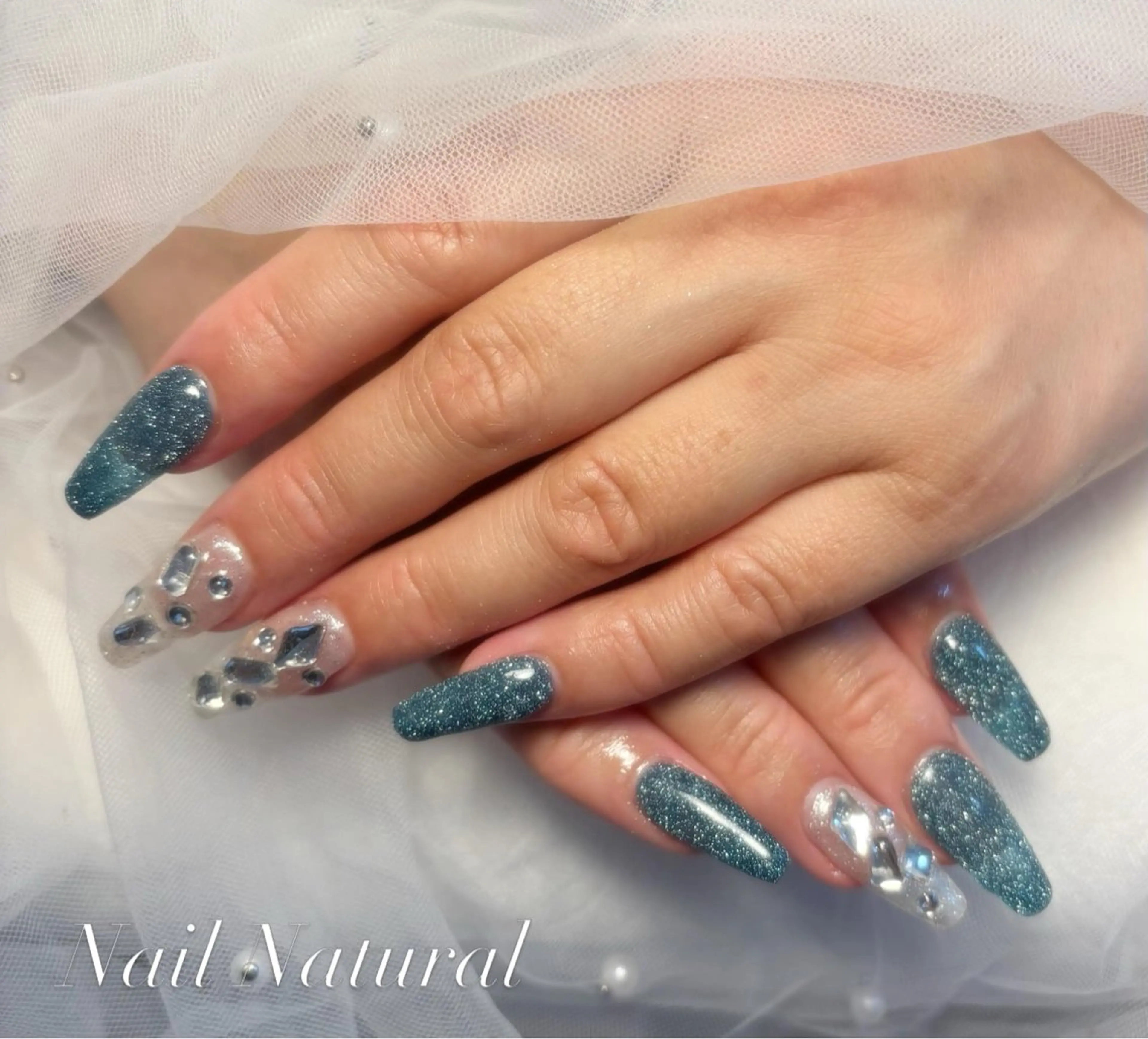 ネイル ジェルネイル マグネットネイル 持ち込み 春ネイル ハンドネイル Nail salon Natulalのネイルデザイン