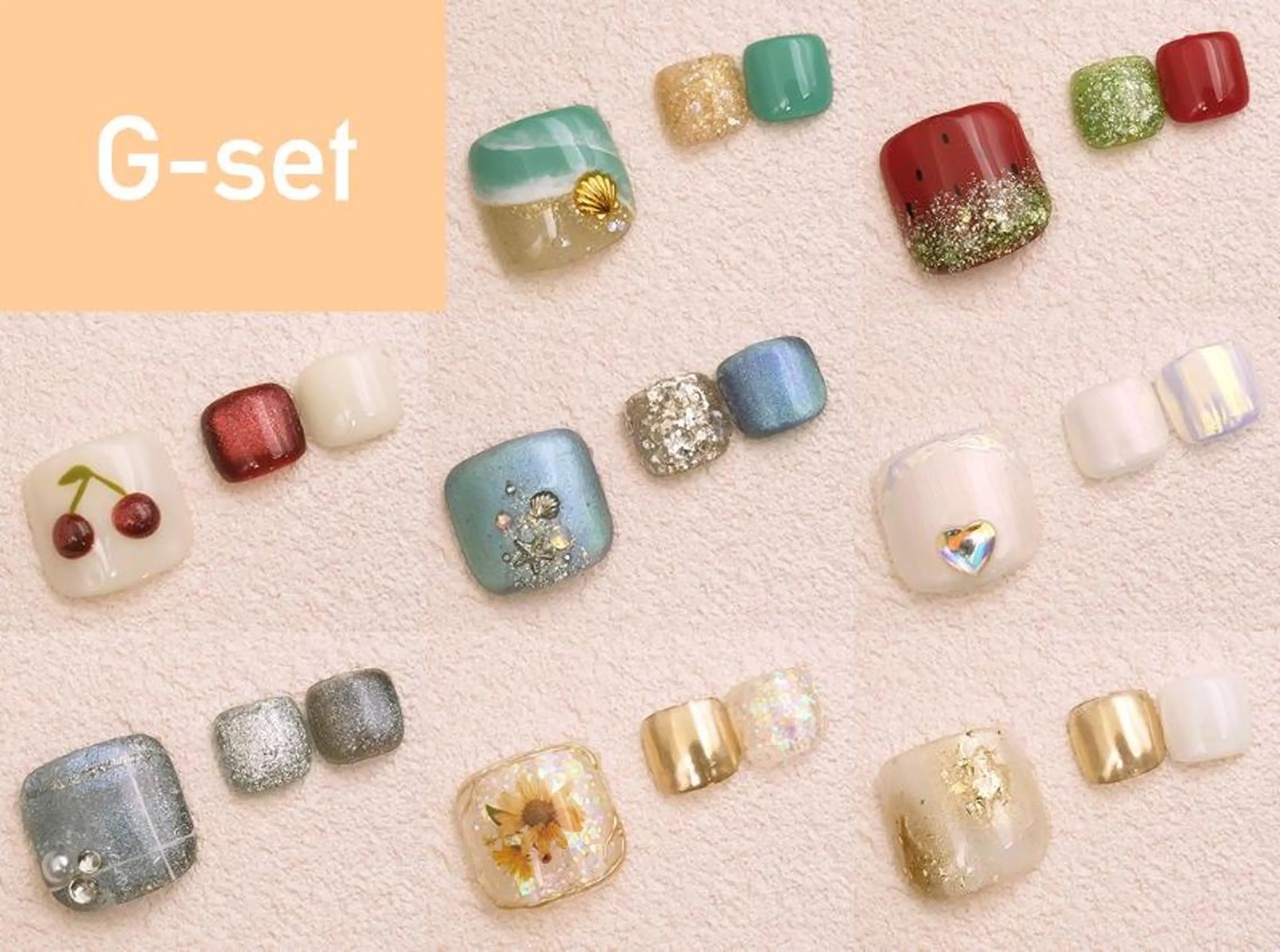 フット👡オフ無し＞ゴールドsetの写真