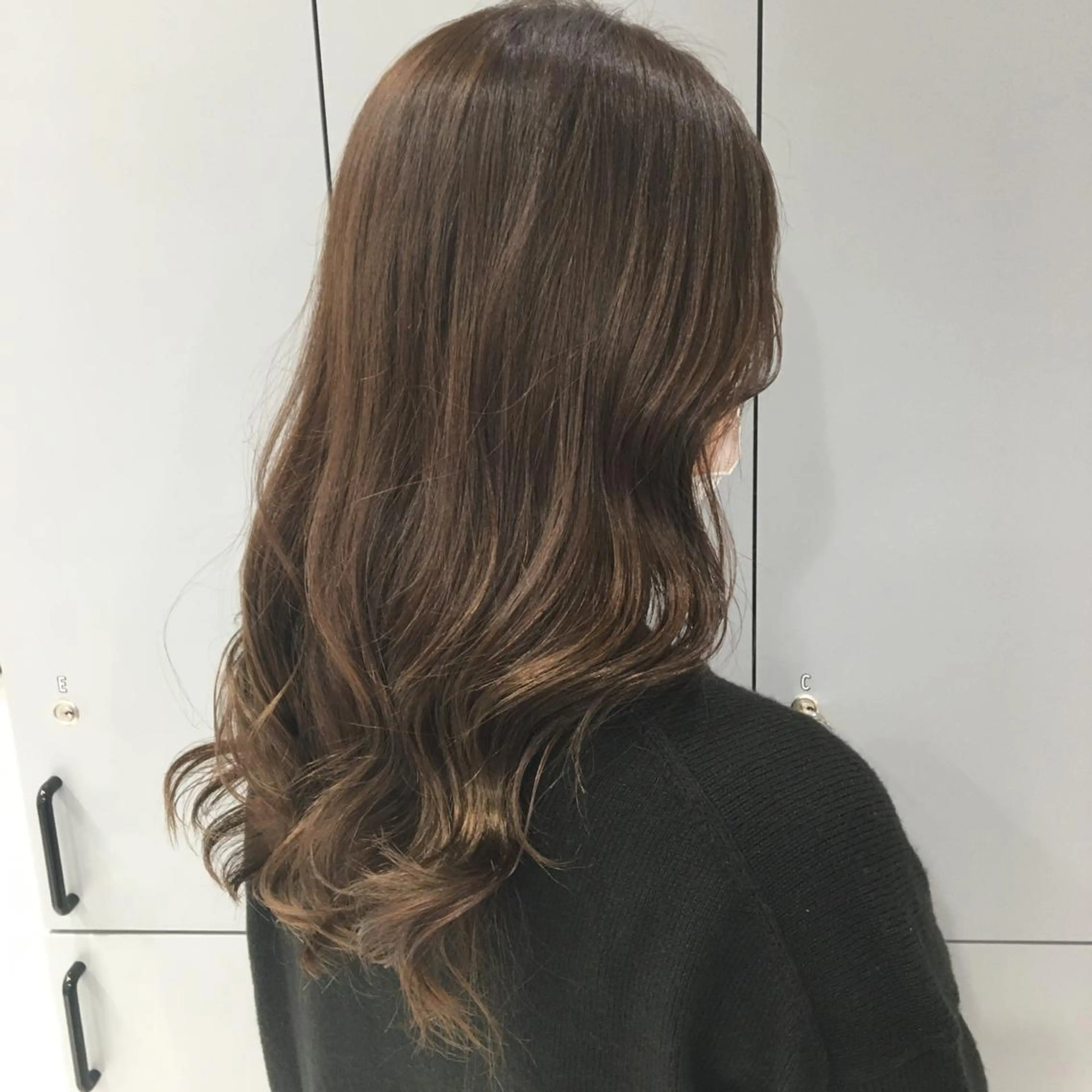 ロング カラー ブラウンカラー チョコレートブラウン 狩野 羅夢のヘアスタイル