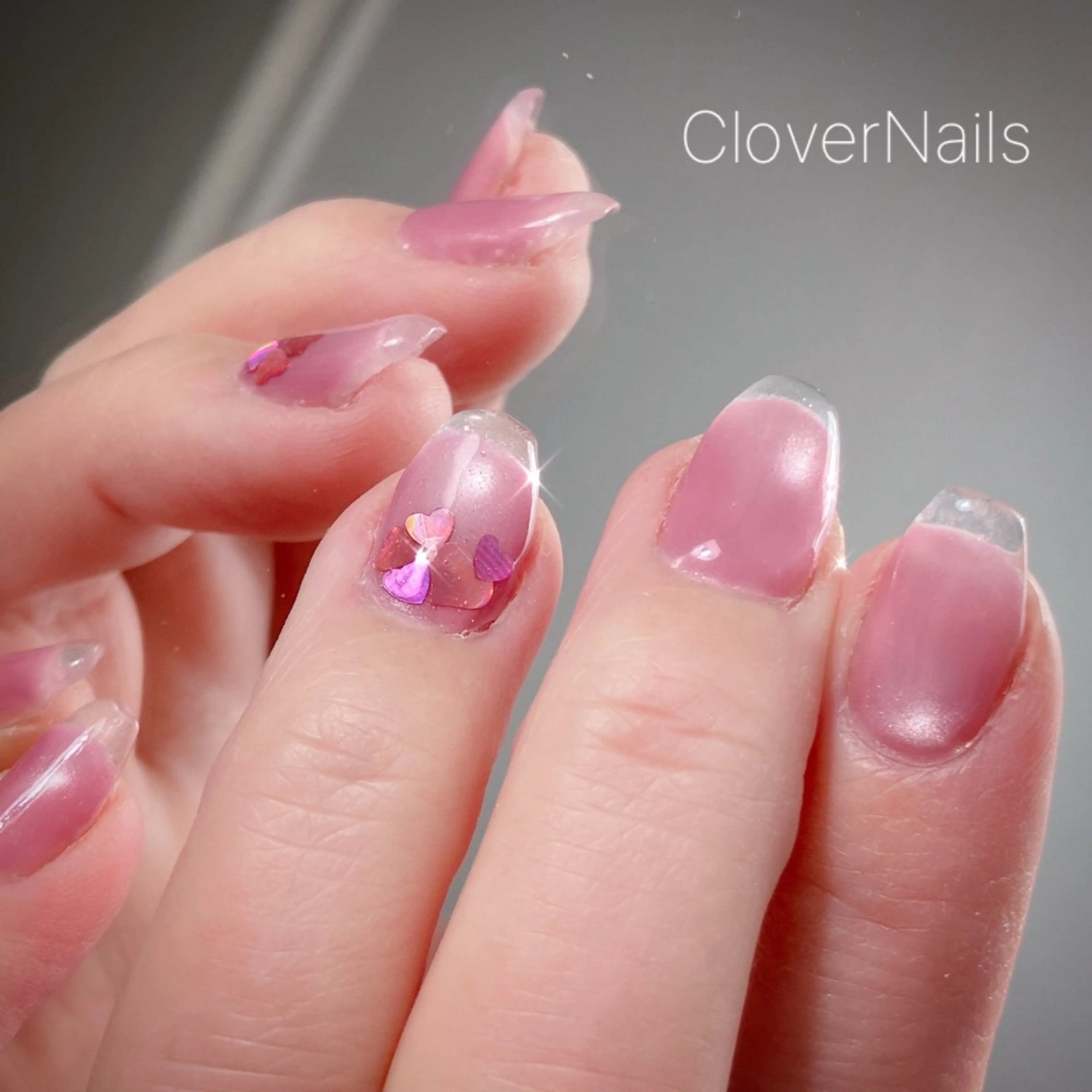 ネイル クリアネイル 長さ出し フレンチネイル ガラスフレンチ ラメ(グリッター) ハンドネイル 自宅ネイルサロン クロバーネイルのネイルデザイン