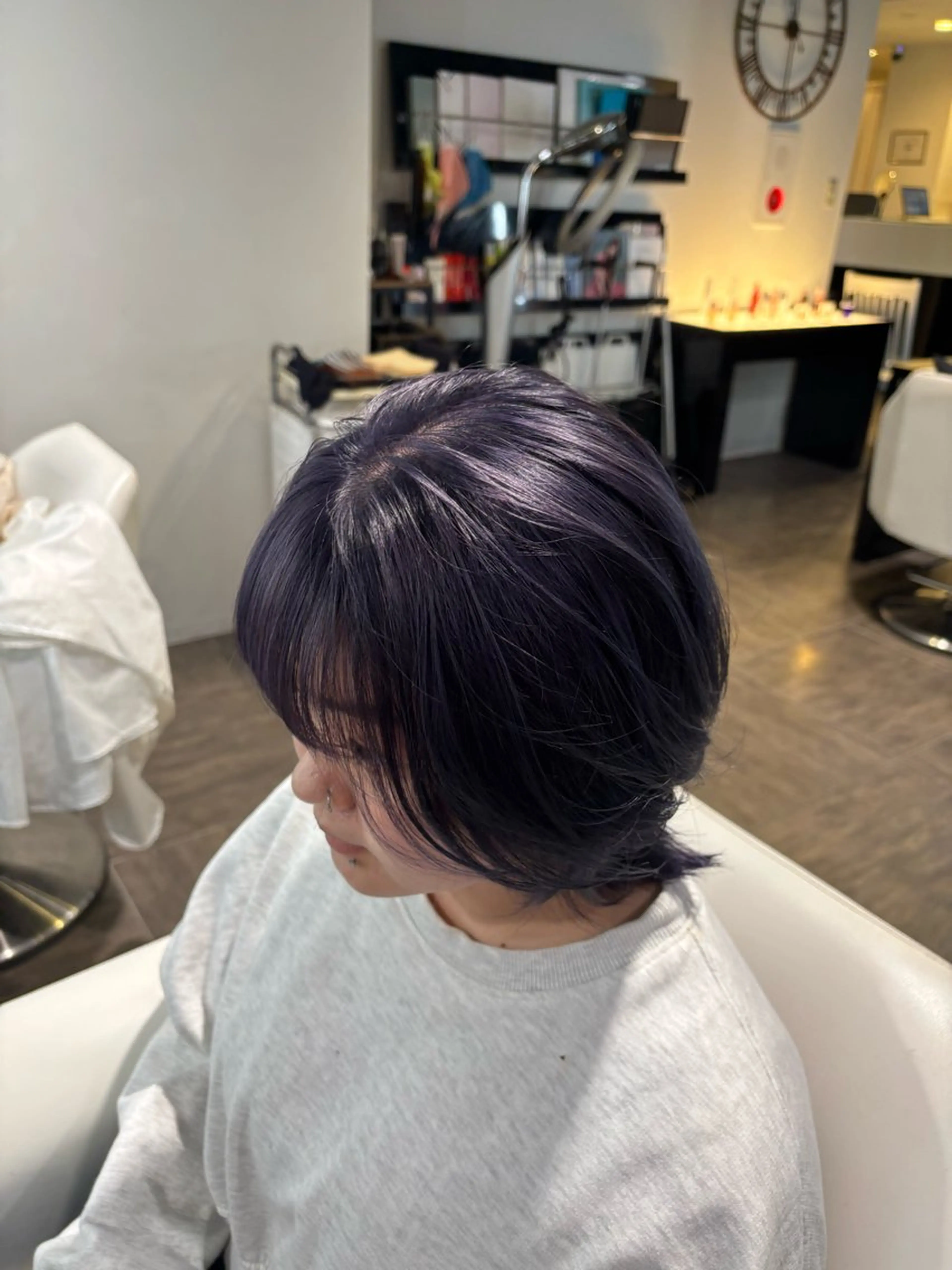 ショート カラー ブリーチ ダブルカラー グレージュ パープルカラー パープルグレージュ ヘアカラー TSUKASA カラーモデル募集中のヘアスタイル