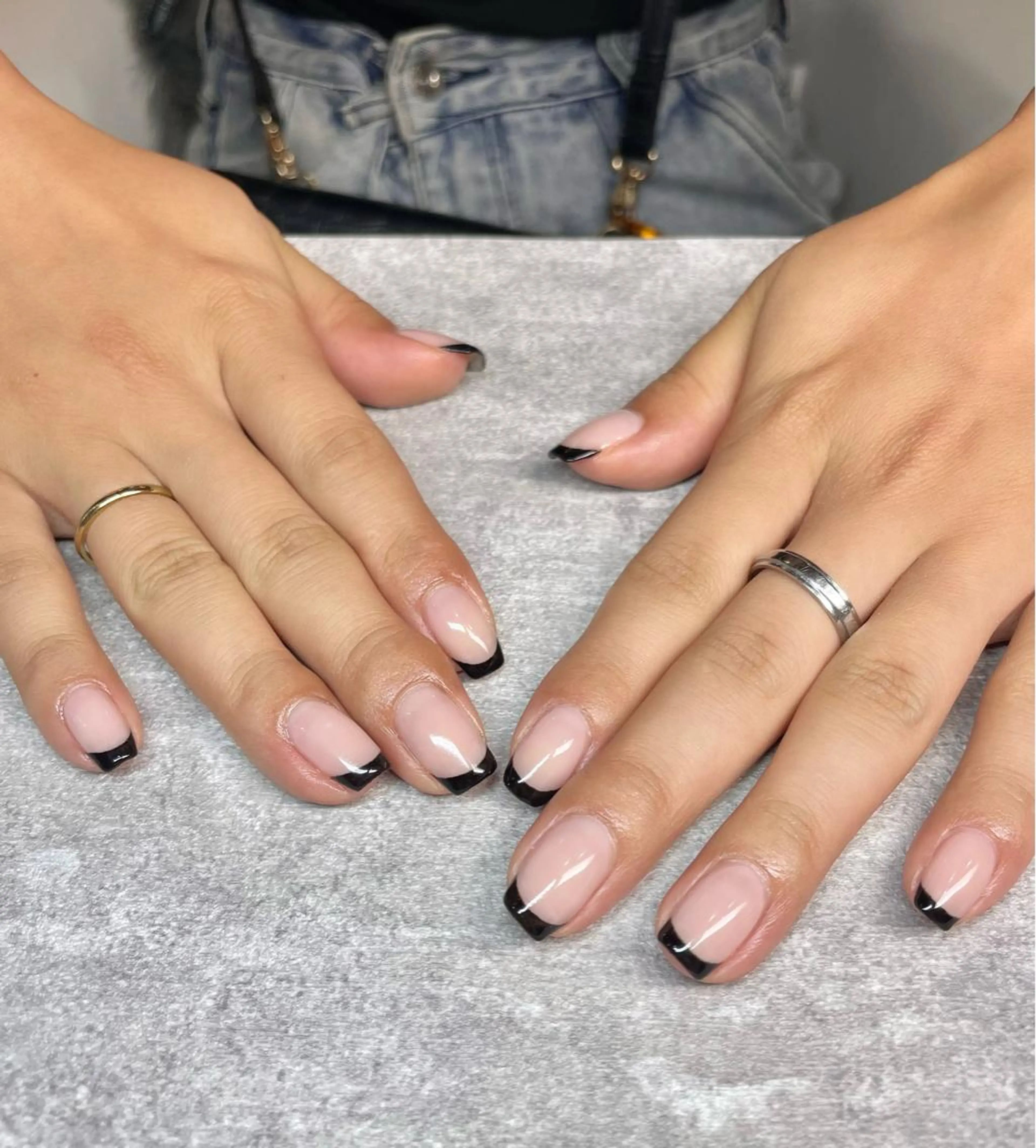 ネイル フレンチネイル with hues AYAのネイルデザイン