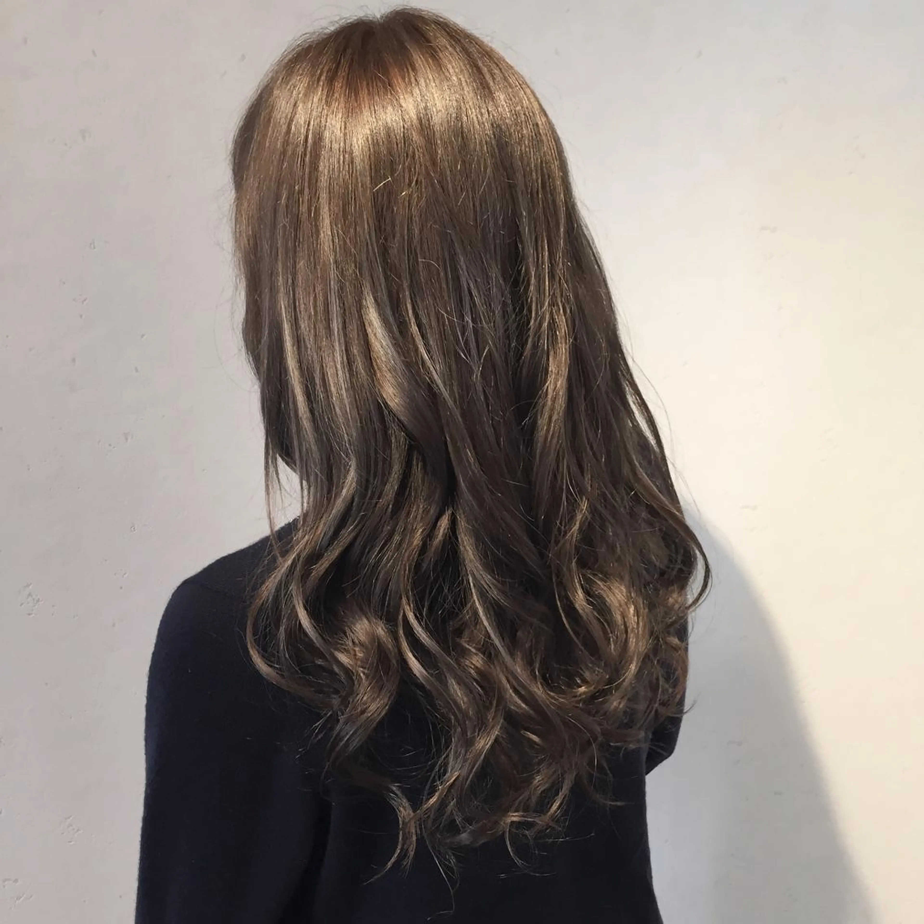 セミロング アッシュ cecilhair 福岡天神店のヘアスタイル