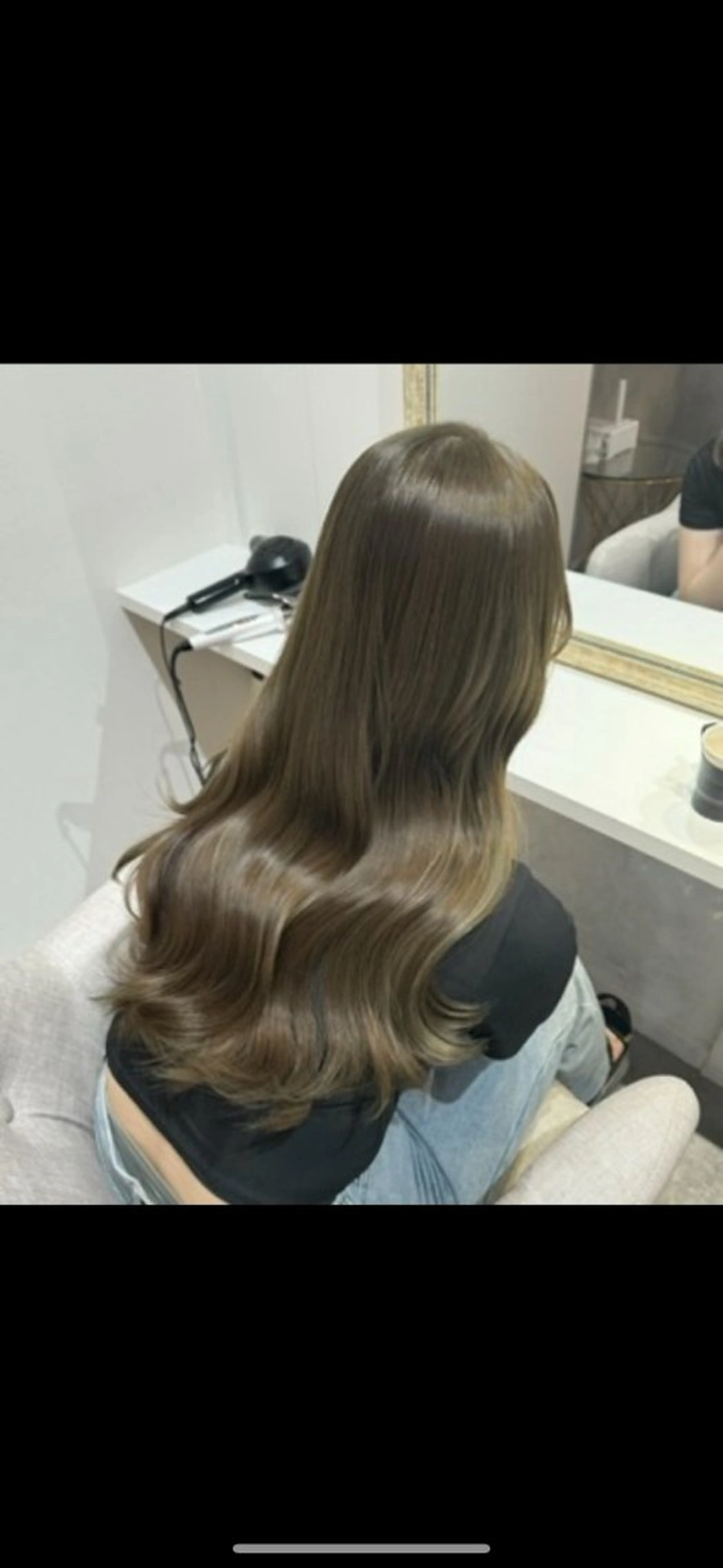 ロング カラー アッシュ アッシュブラウン ベージュカラー 黒髪 ブリーチ 赤み無し柔らかカラー 【梅田】madokaのヘアスタイル