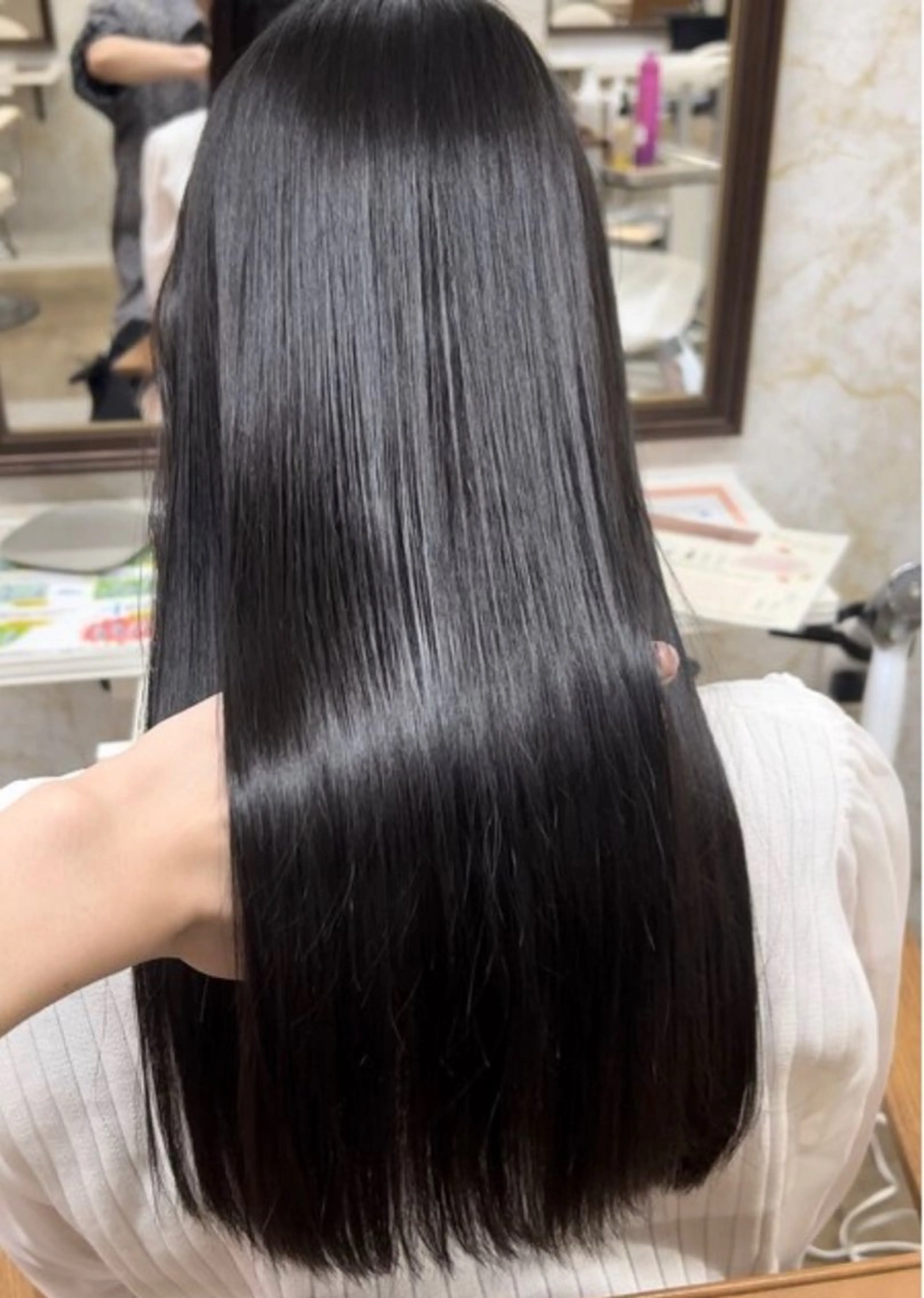 【憧れの艶髪を再現👸🏻🧞♂️✨】プレミアム縮毛矯正🧞♂️+似合わせカット💇🏼♀️の写真