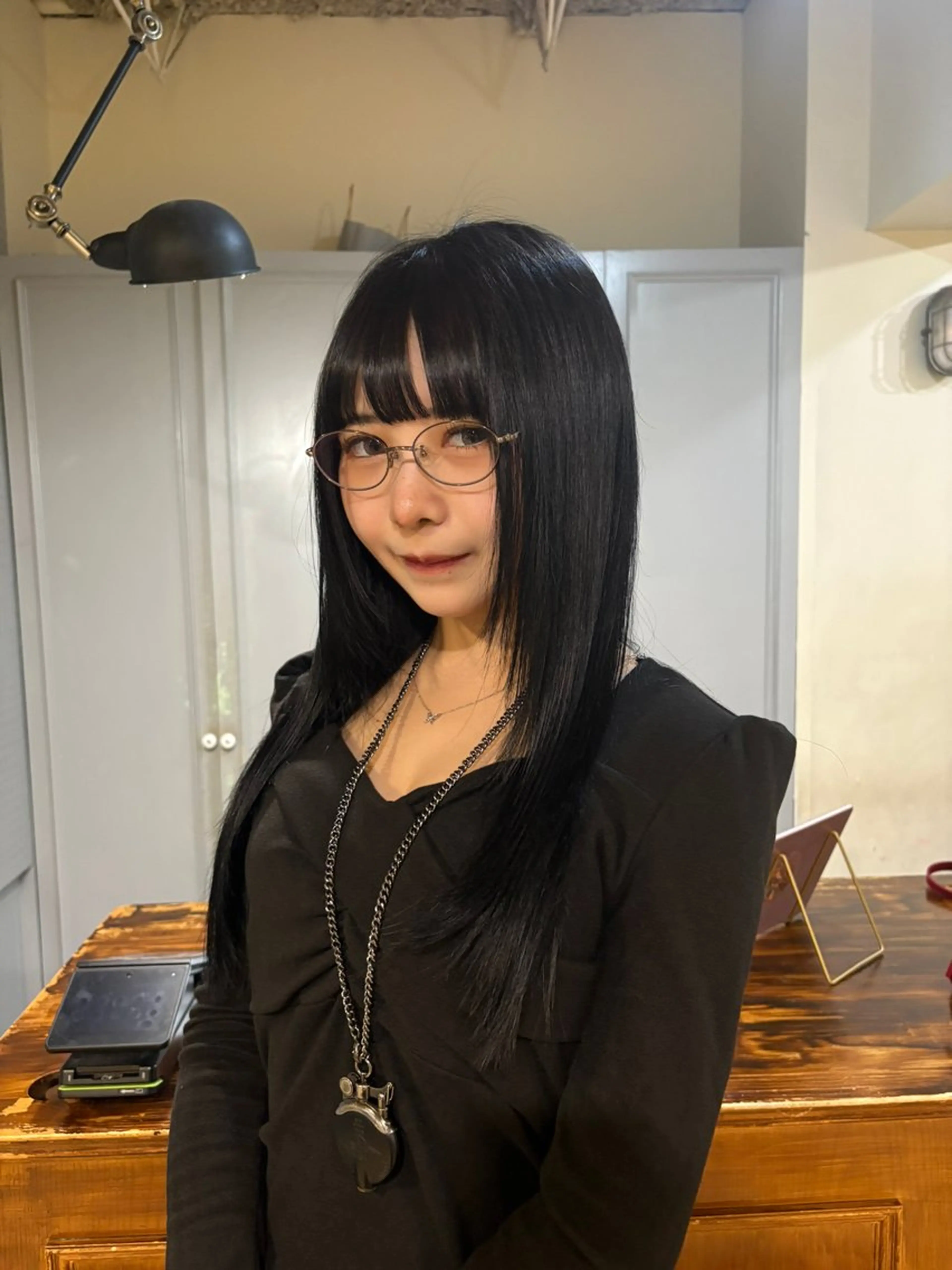 ミディアム カラー カット ヘアカラー トリートメント 🤩噂のMr.髪ポジ ティブ®️yu🤩のヘアスタイル