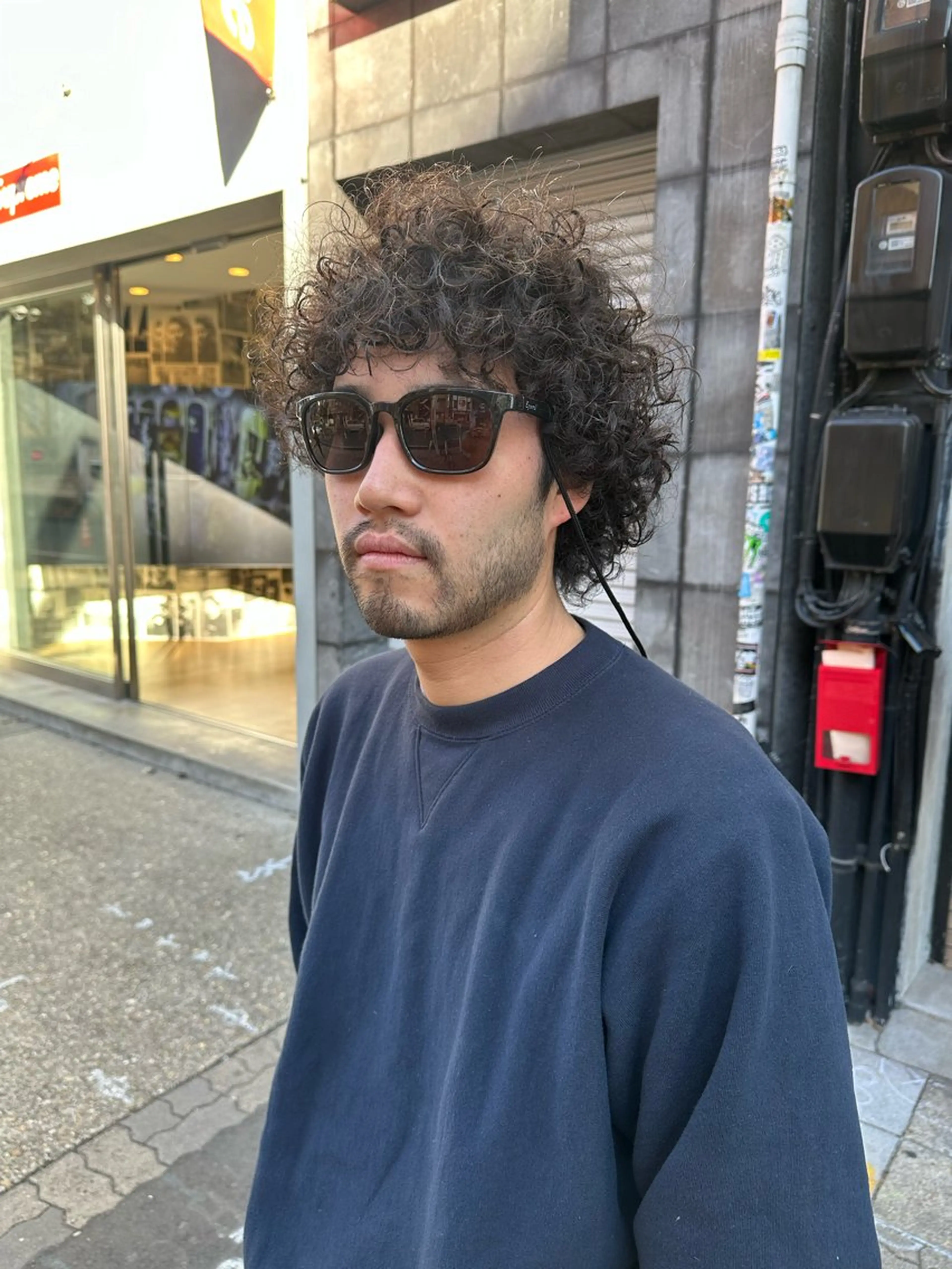 ミディアム パーマ メンズ ミディアムパーマ メンズパーマ カット パーマ トリートメント 俵 知広のヘアスタイル