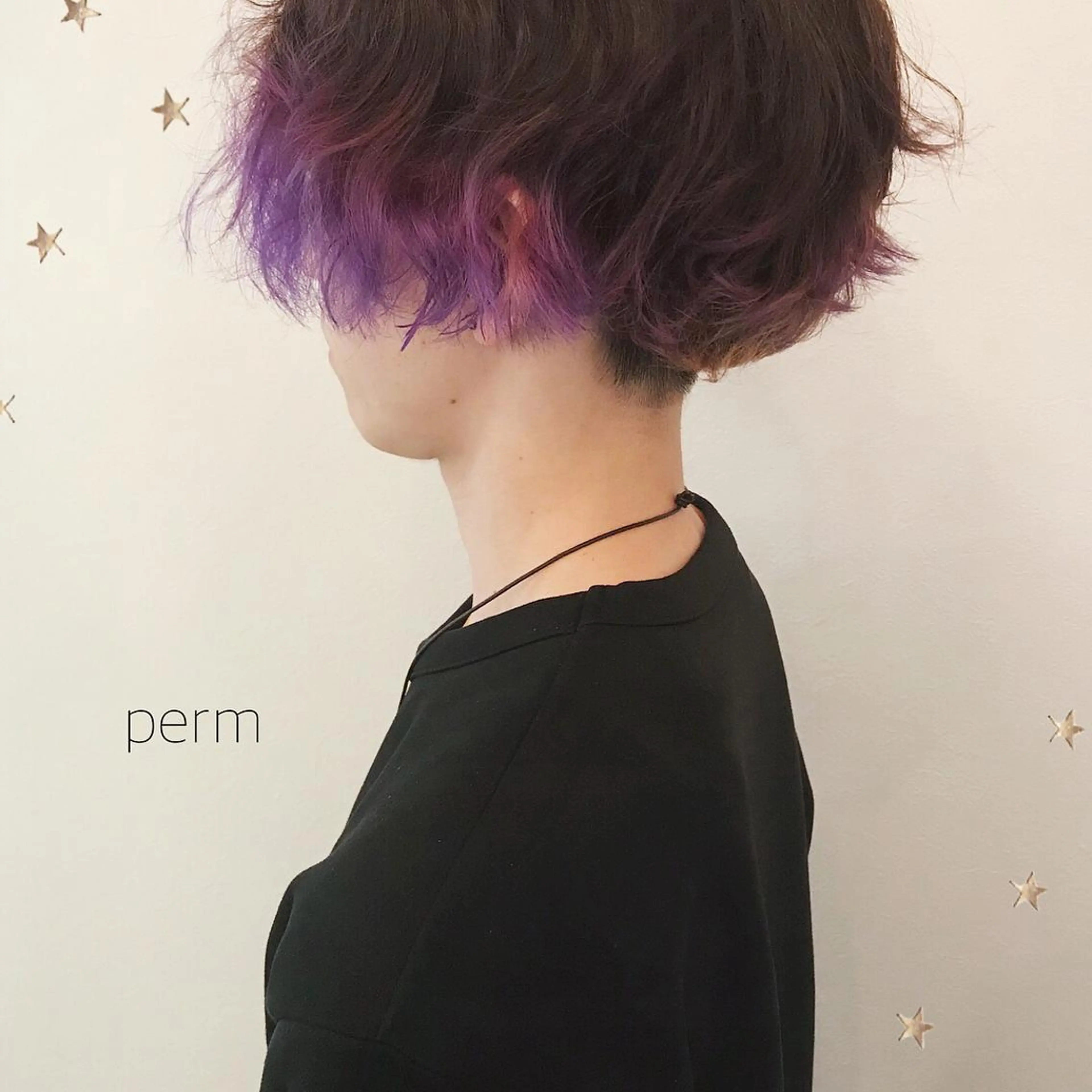 ショート カラー 市川 千夏のヘアスタイル