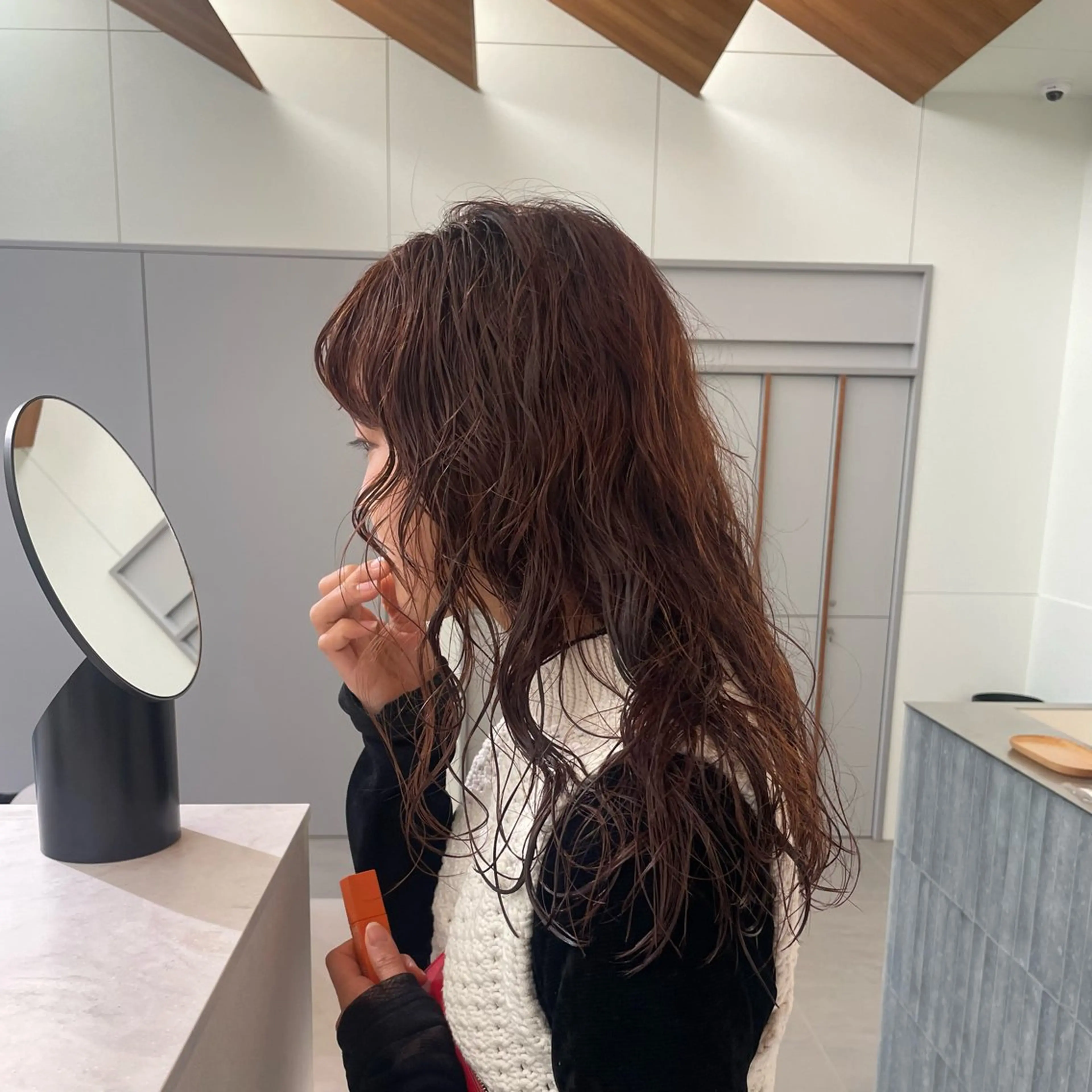 ロング カラー パーマ ベージュカラー ブリーチ 透明感カラー ダブルカラー カット パーマ トリートメント 髪質改善/ボブ 🌻Mutsumiのヘアスタイル