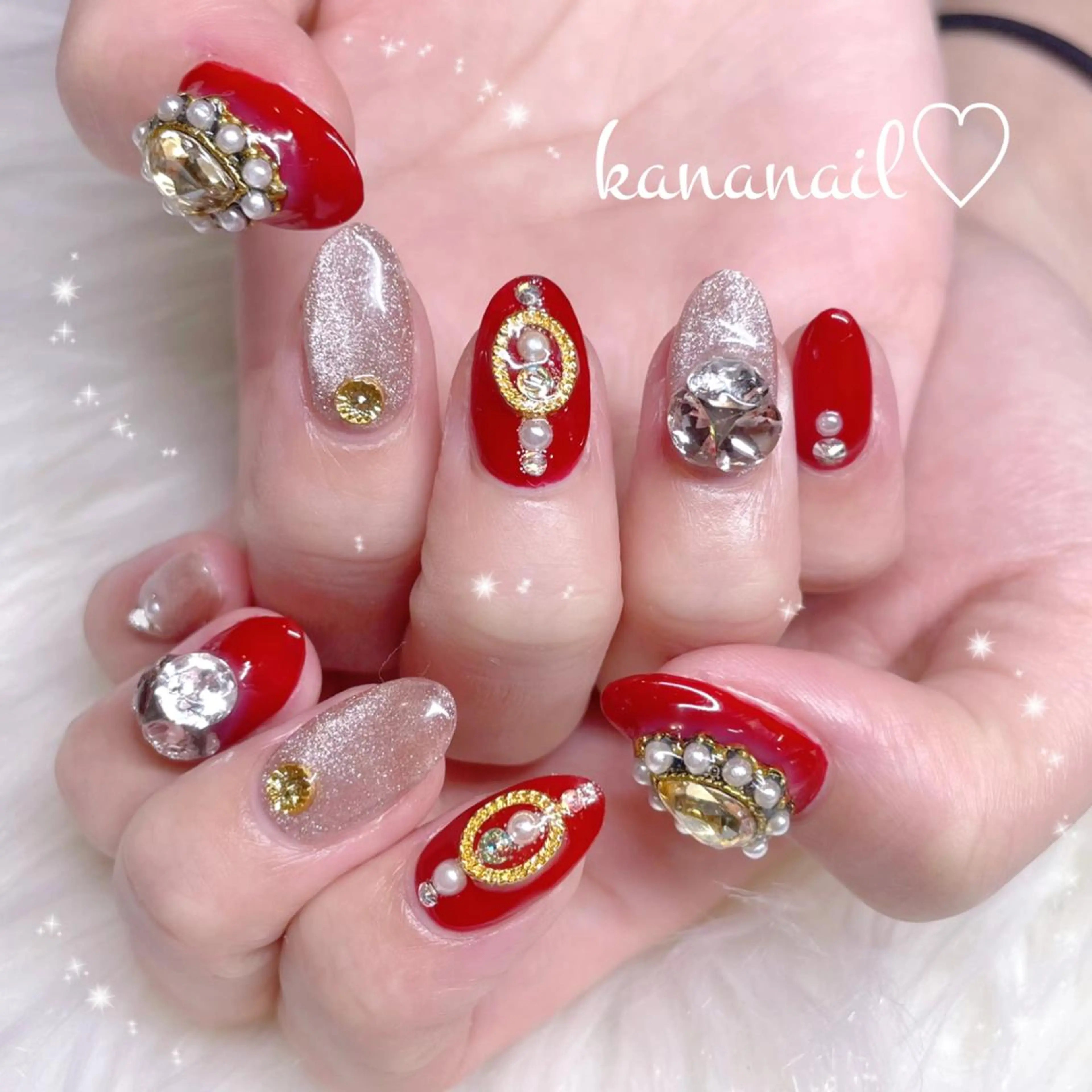 ネイル ミディアムネイル 赤色 kananail ♡のネイルデザイン