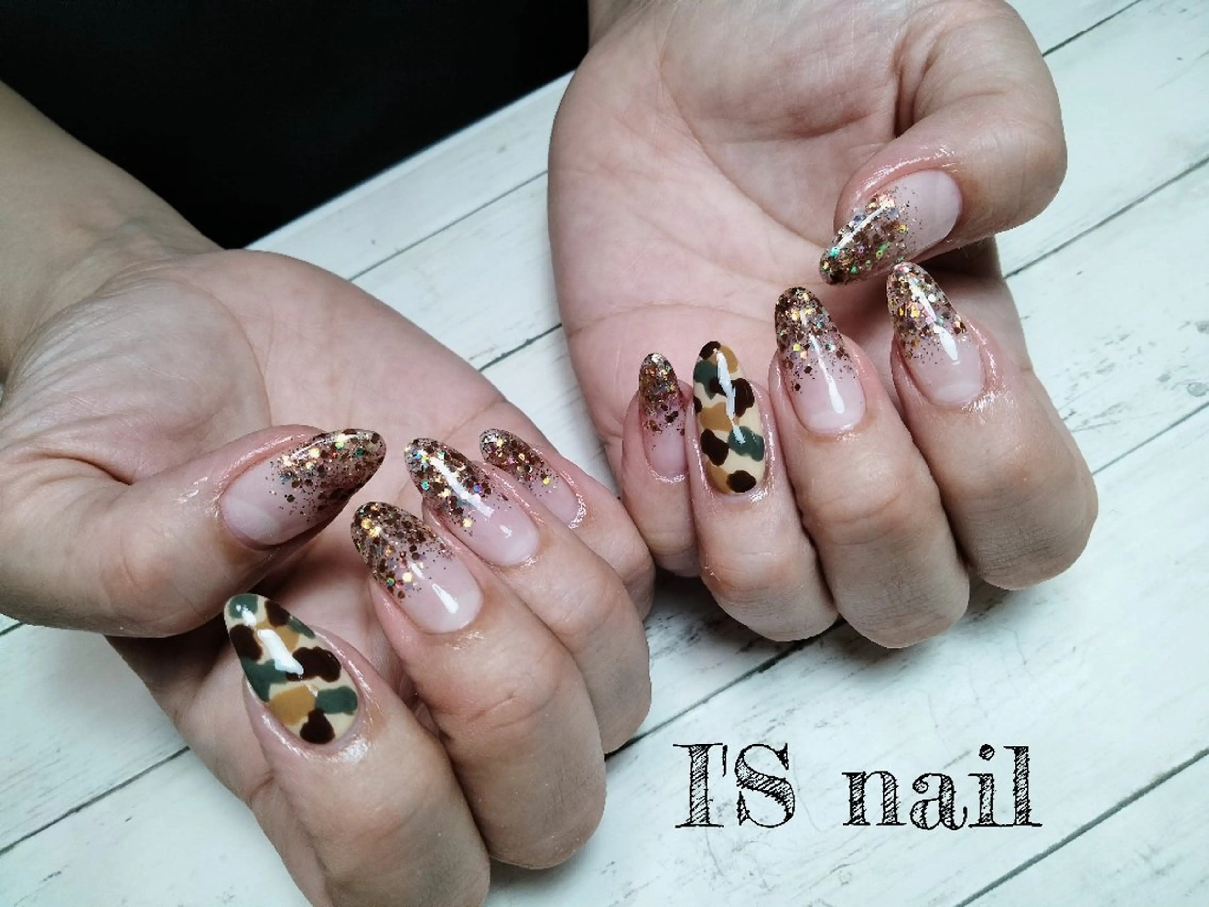 ネイル アートネイル グラデーション ワンカラーネイル ハンドネイル I'S nail 佐野のネイルデザイン