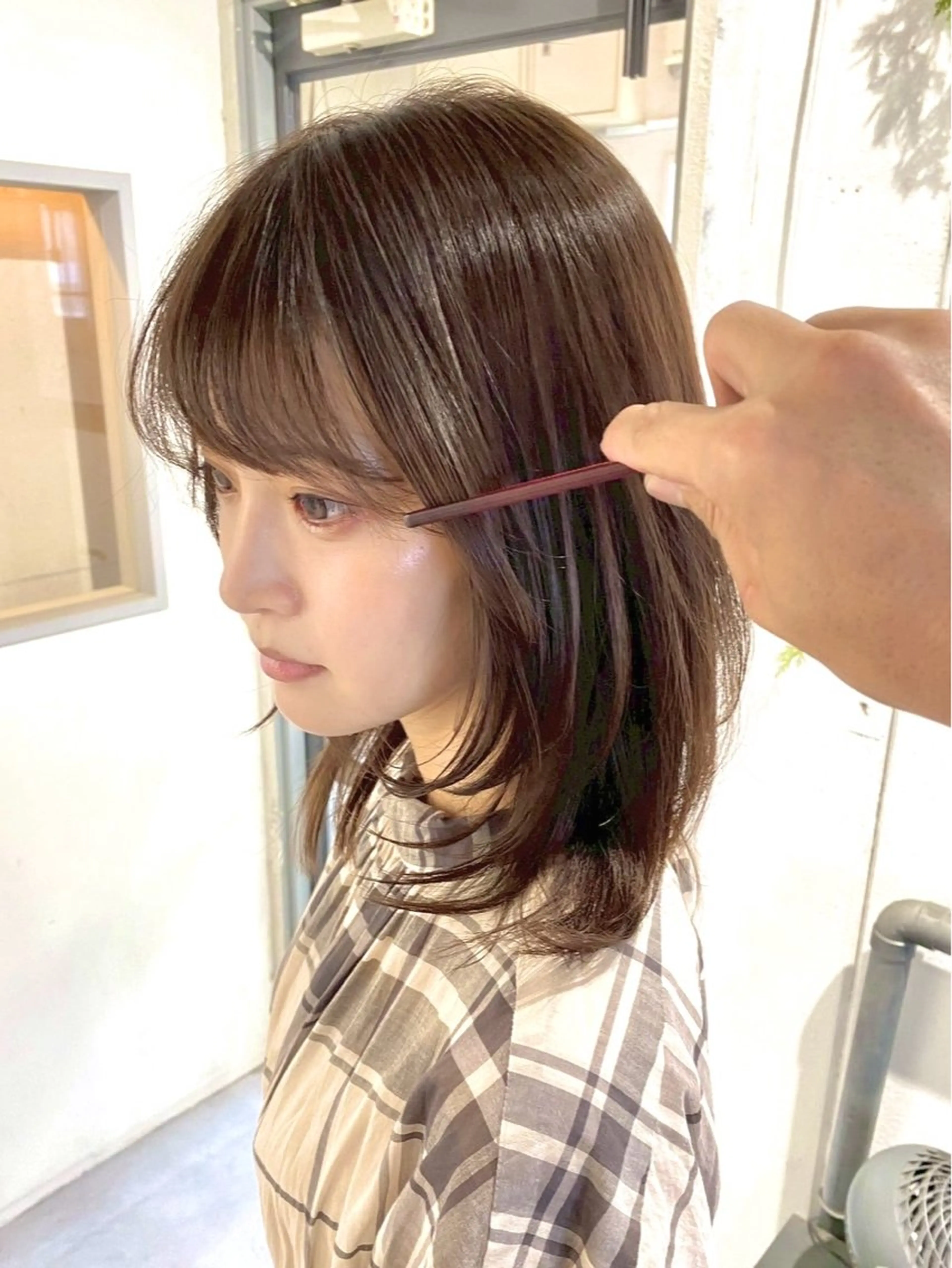 ミディアム カット ヘアカラー トリートメント ✂︎cadre✂︎ 🪶かまだれいし🪶のヘアスタイル