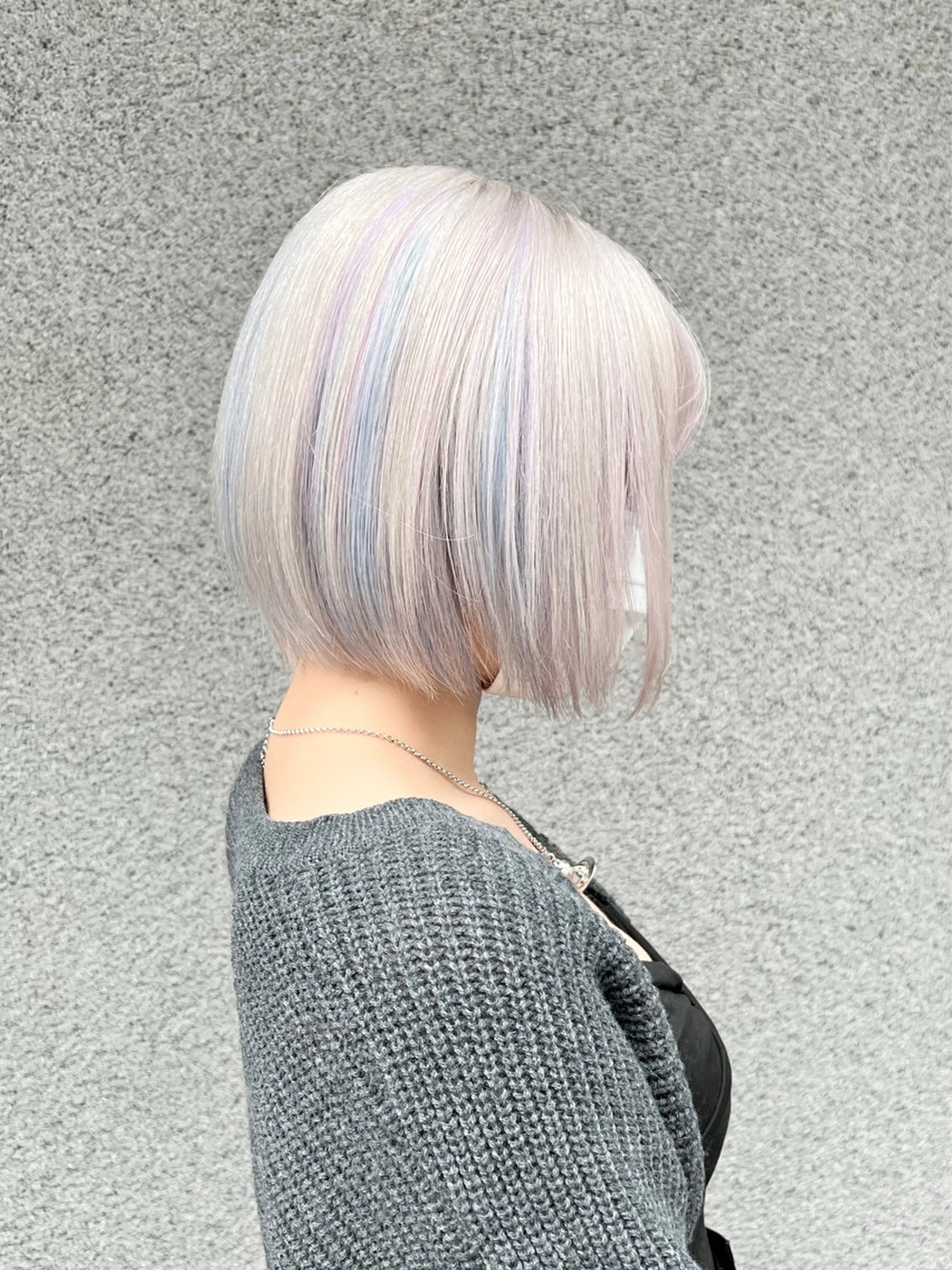 ショート カラー ヘアカラー トリートメント RINA/ハイトーン /レイヤー/髪質改善のヘアスタイル