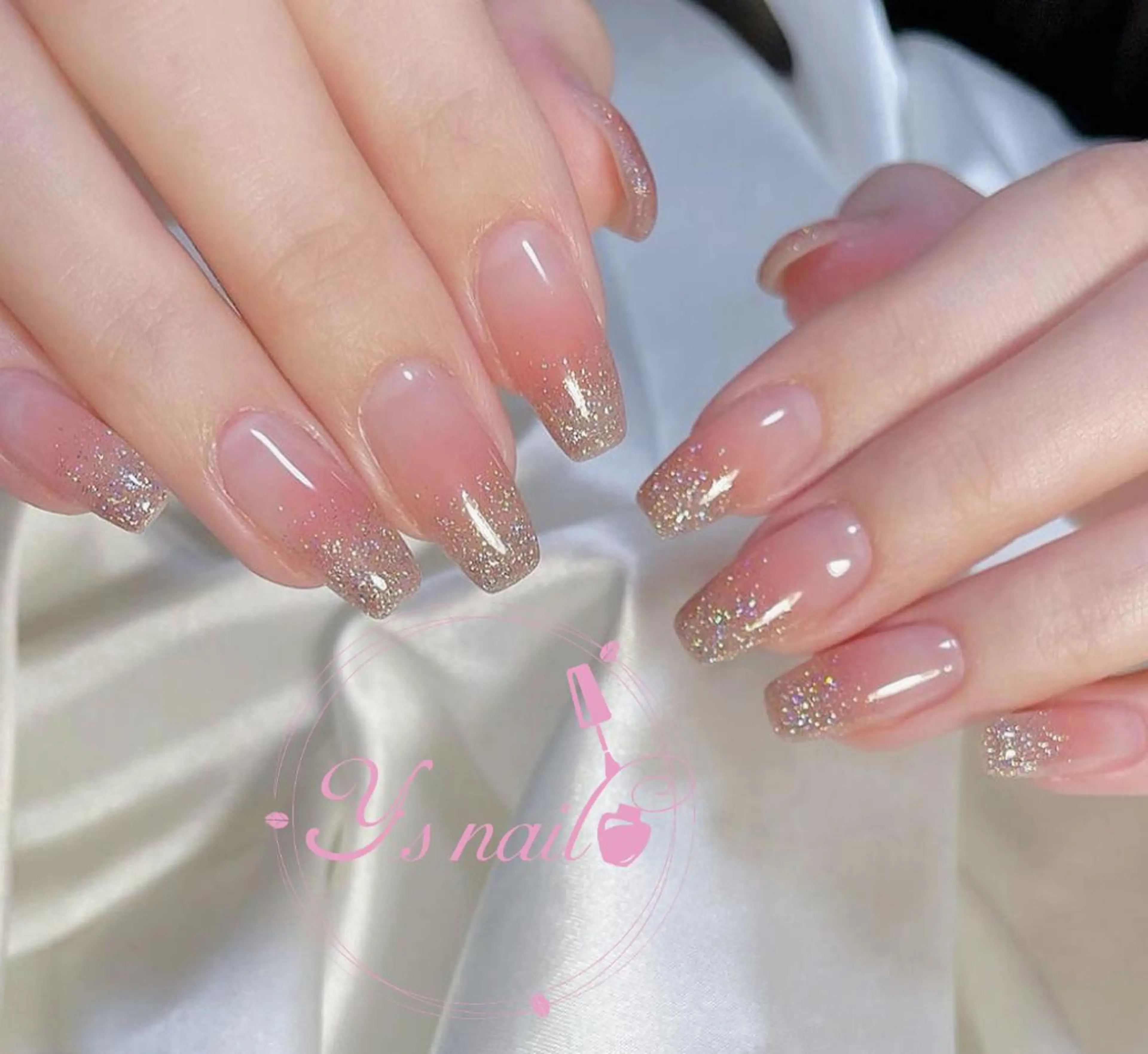 ネイル AngelChris ビューティーサロンのネイルデザイン