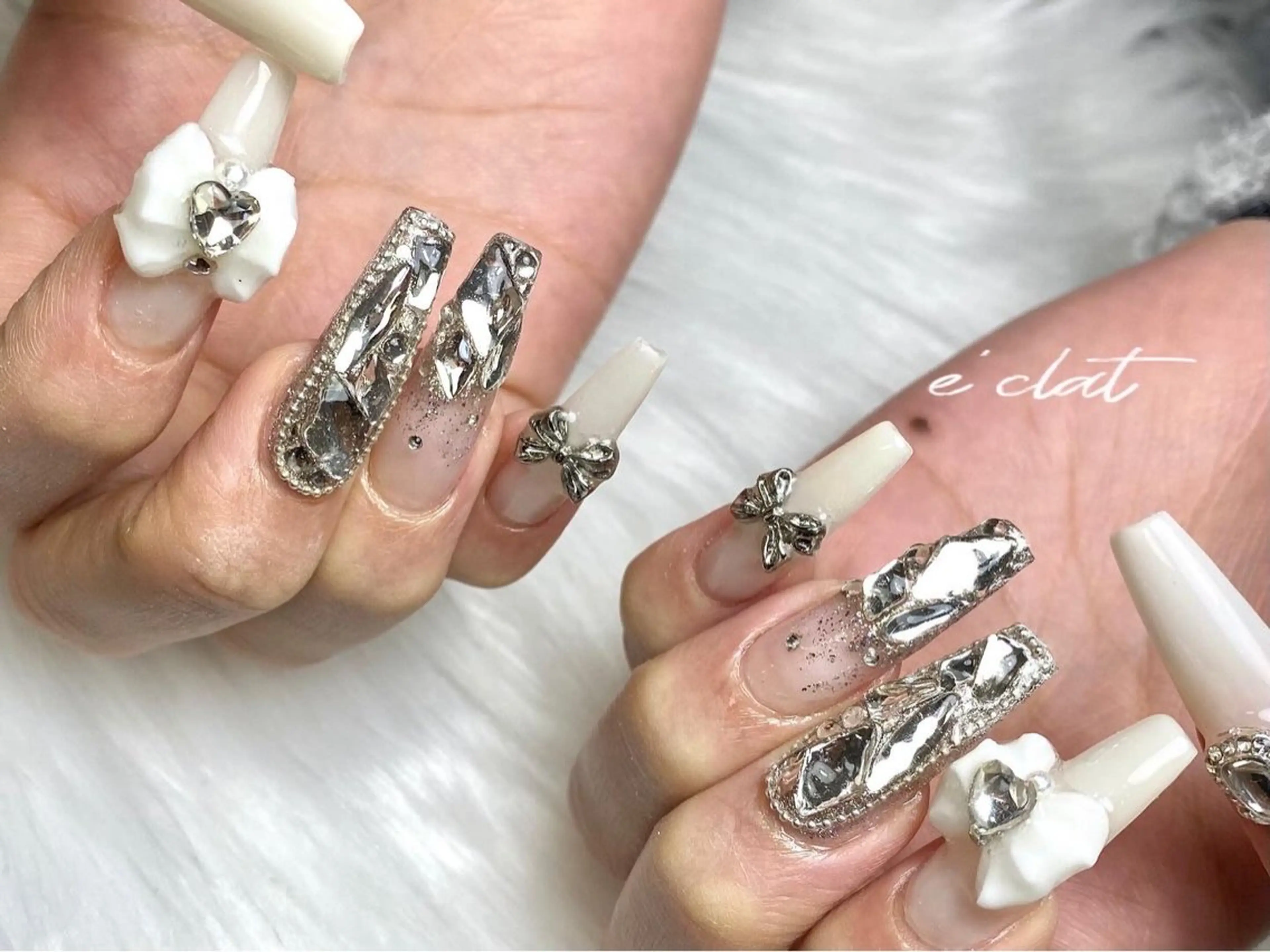 ネイル アートネイル 長さ出し ジェルネイル ストーンネイル ネイルチップ ハンドネイル nailsalon e'clatのネイルデザイン