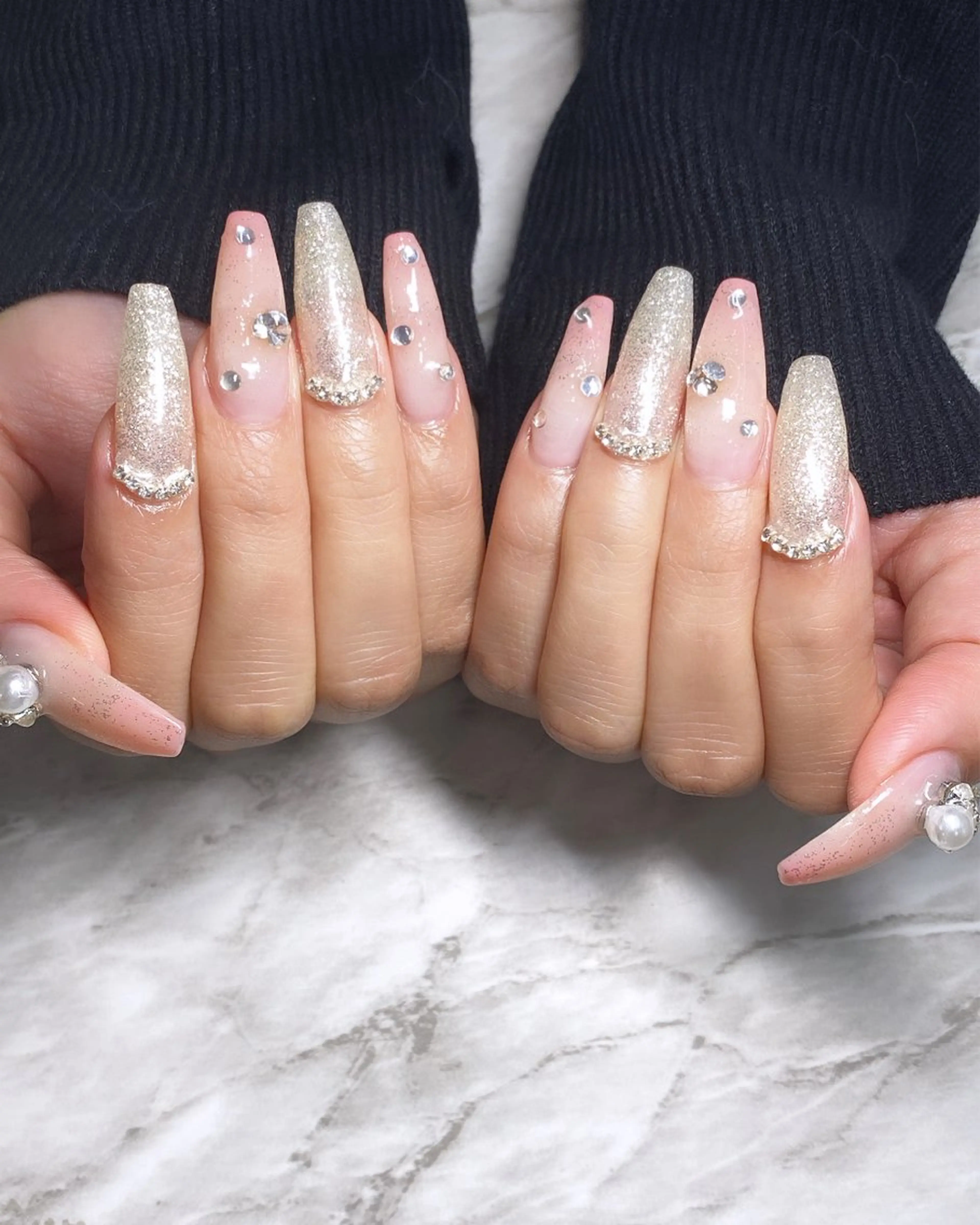 ネイル ピンク ハンドネイル フットネイル ハンドケア nail salon  AlgeTy所属・✴︎:.｡. MAKI.｡.:✴︎のネイルデザイン