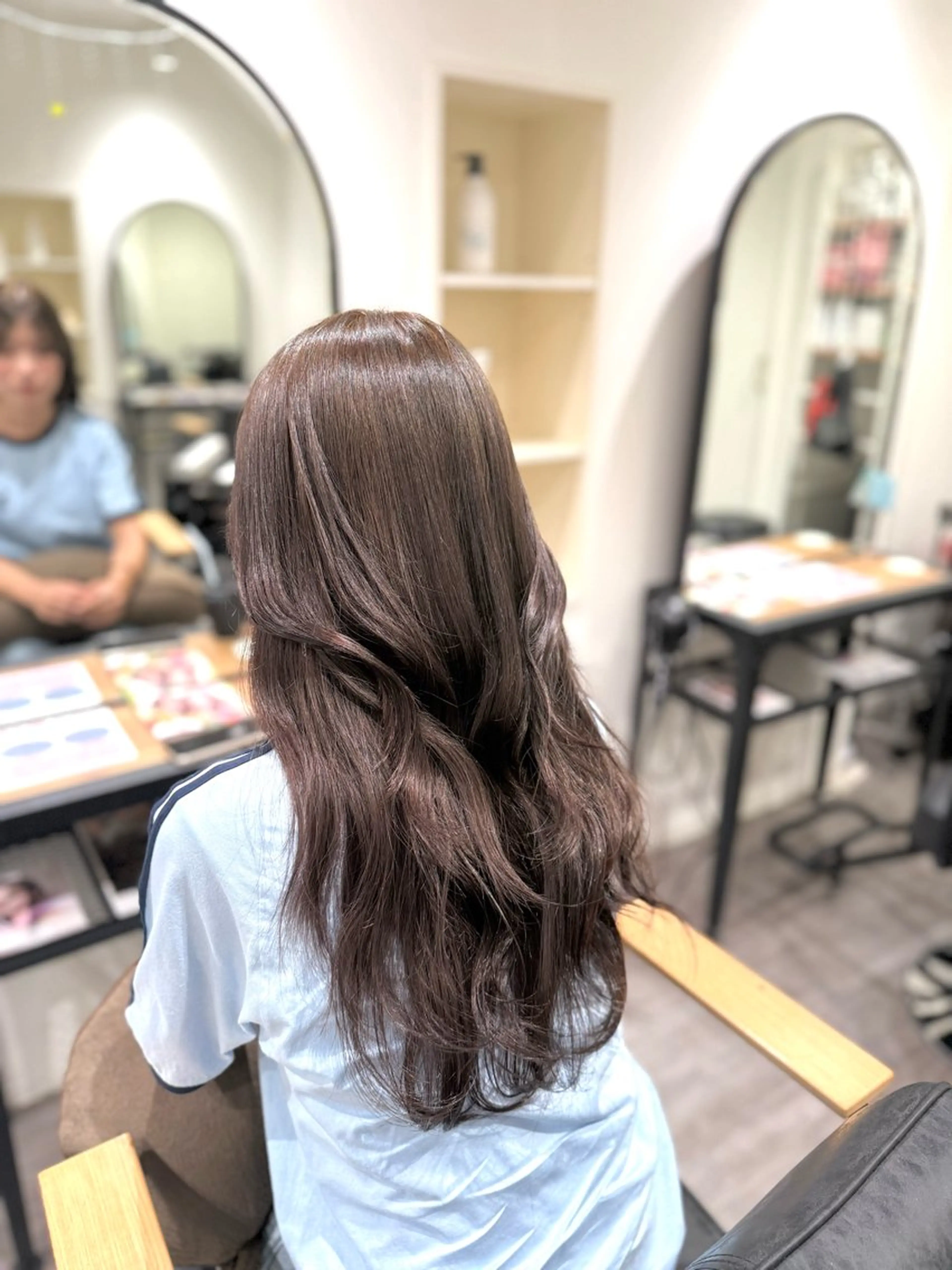 ロング カラー グレージュ オリーブグレージュ オリーブグレー ヘアカラー cocotte🫧 絹村 琴美のヘアスタイル