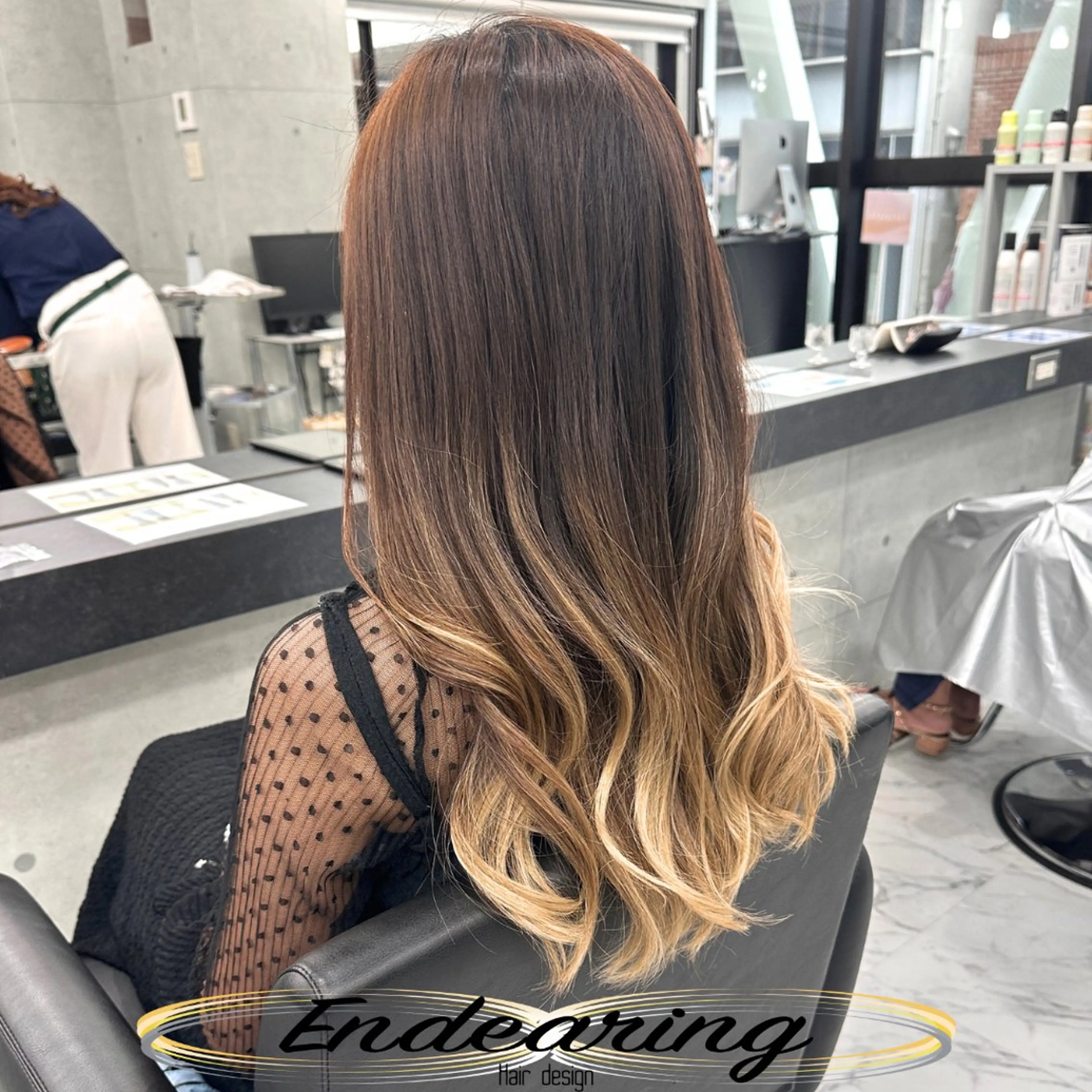 カラー 透明感カラー デザインカラー ハイライトカラー カット ヘアカラー トリートメント Endearing 銀座/レイヤーカットのヘアスタイル