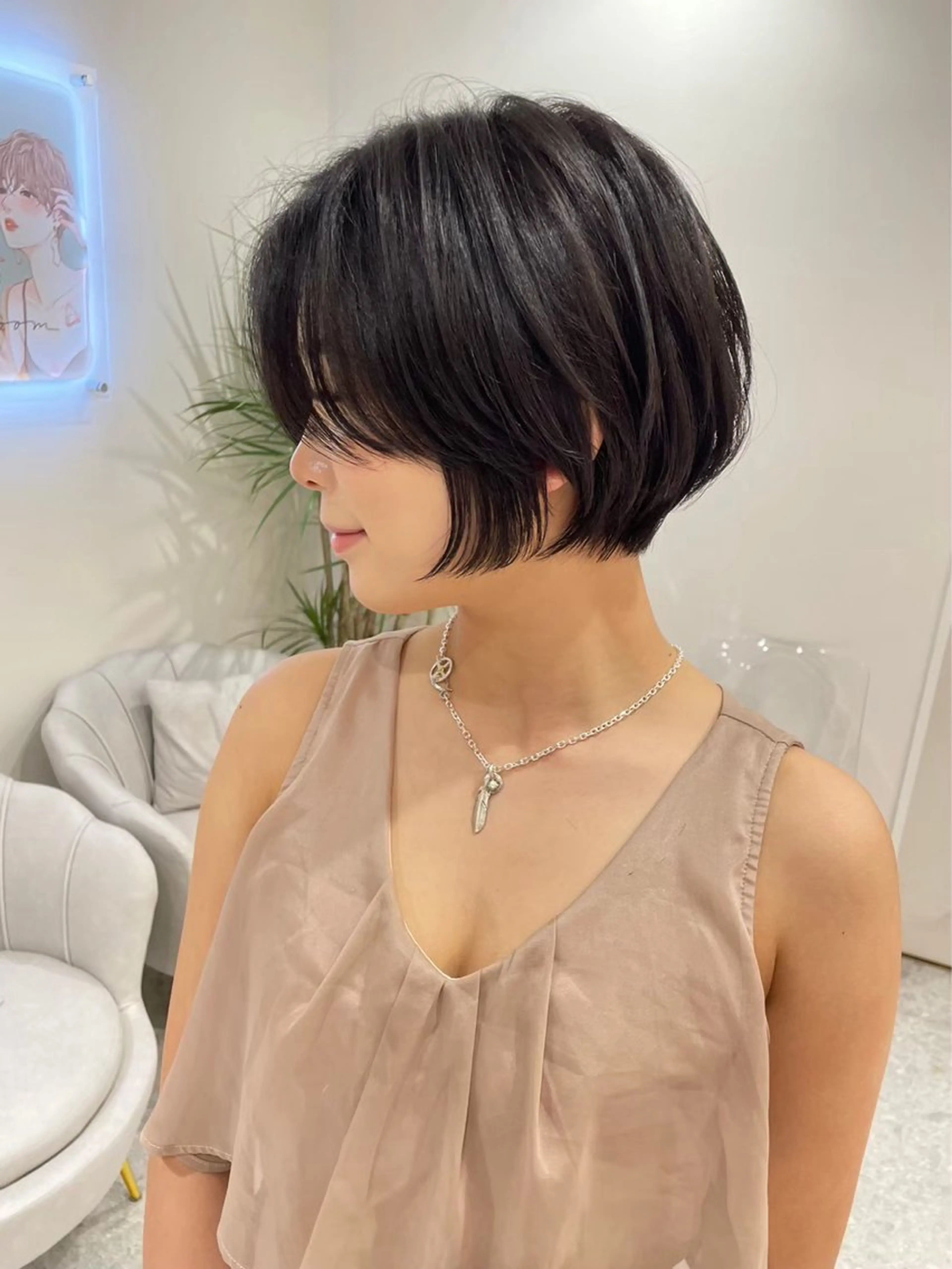 ショート カラー ヘアカラー 杉村 真菜のヘアスタイル