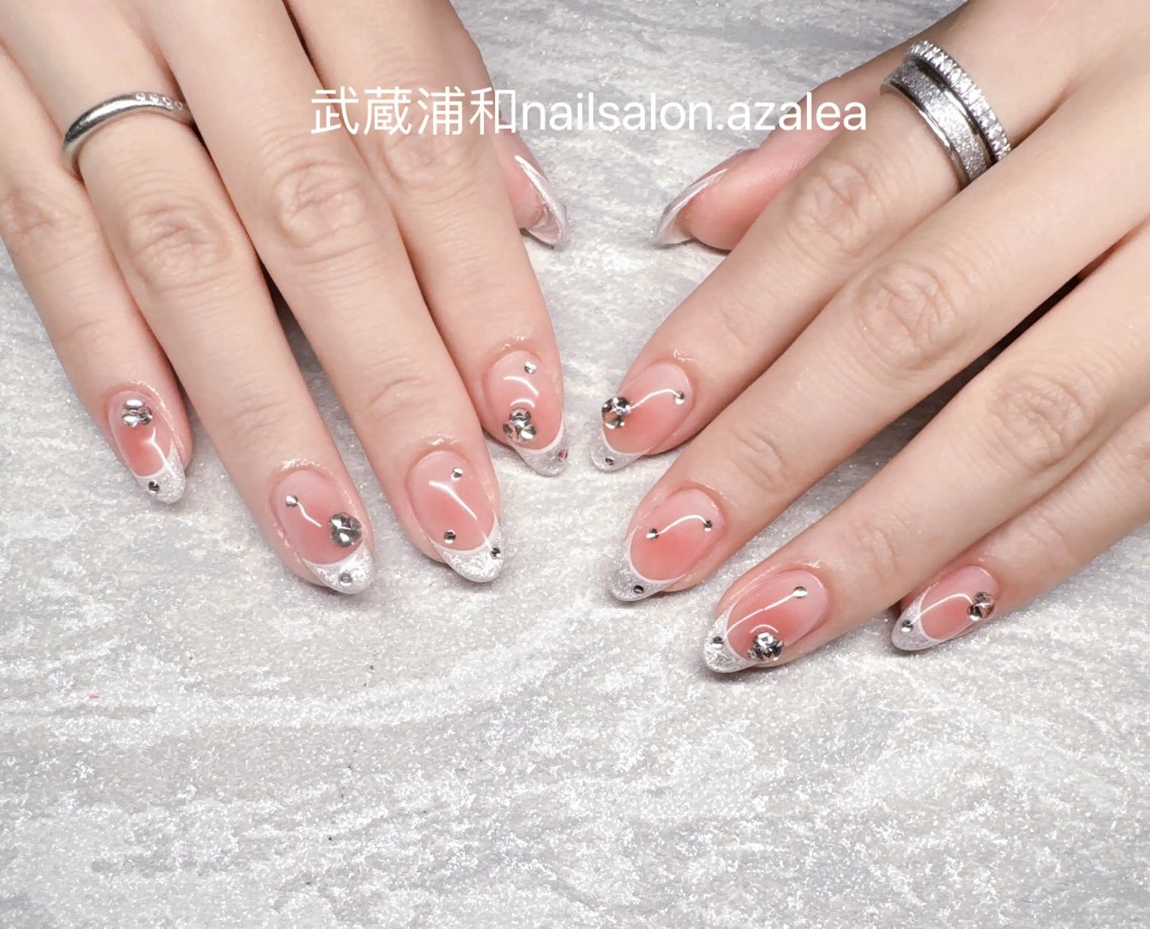 ネイル ハンドネイル R inのネイルデザイン