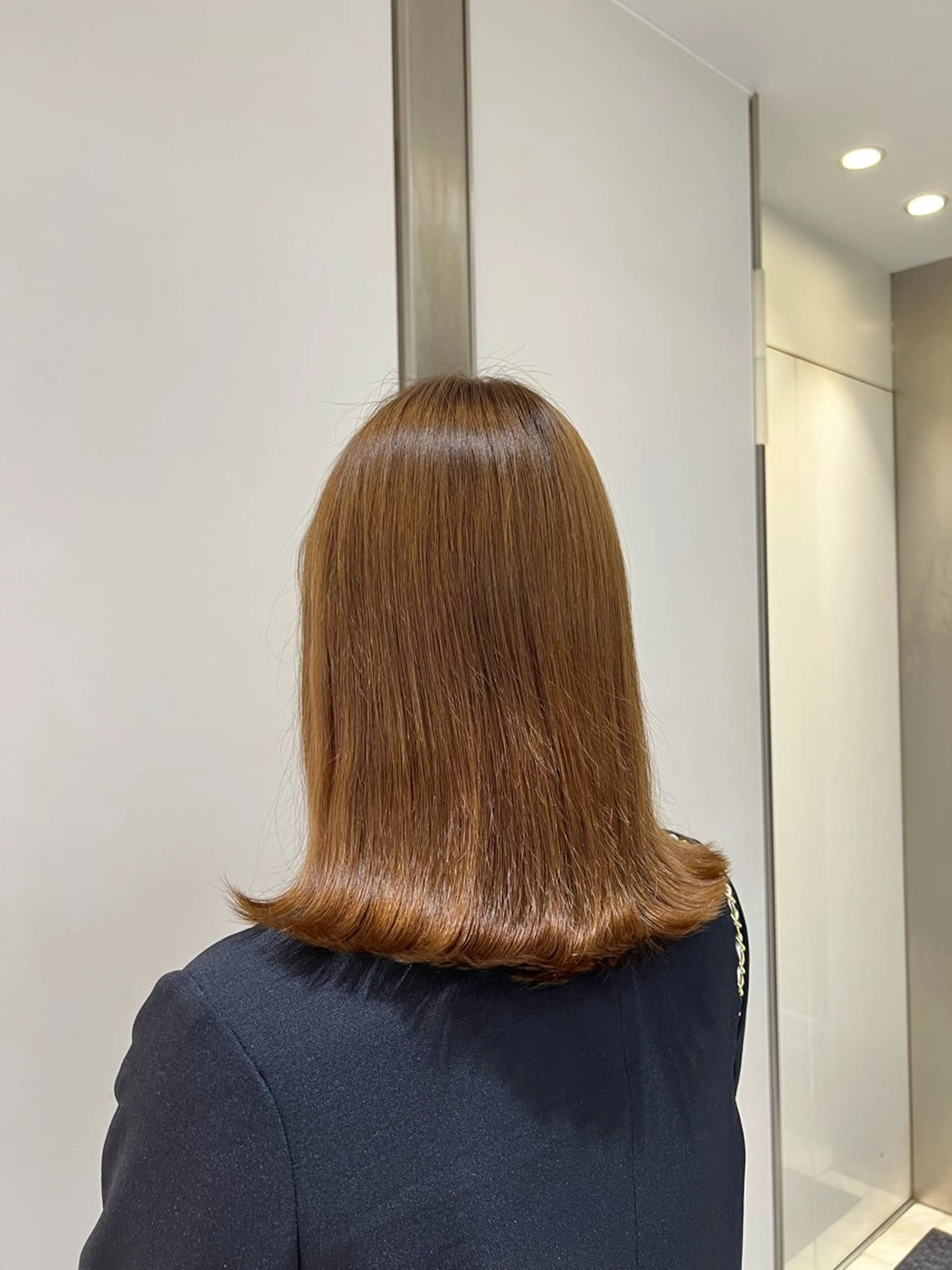 ミディアム 縮毛矯正 コテ巻きパーマ💙 シノヤユイのヘアスタイル