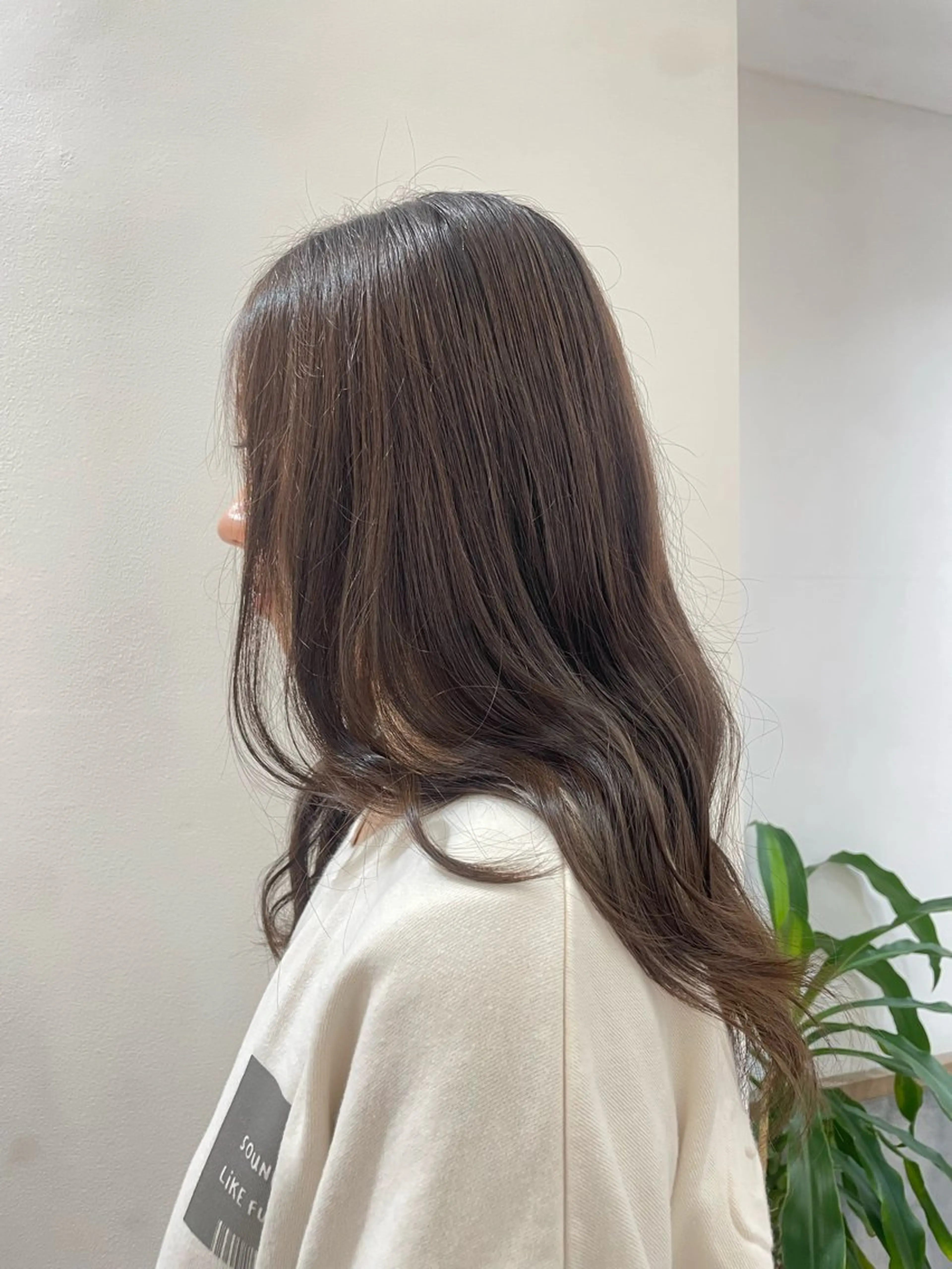 カラー 後藤 舞衣のヘアスタイル