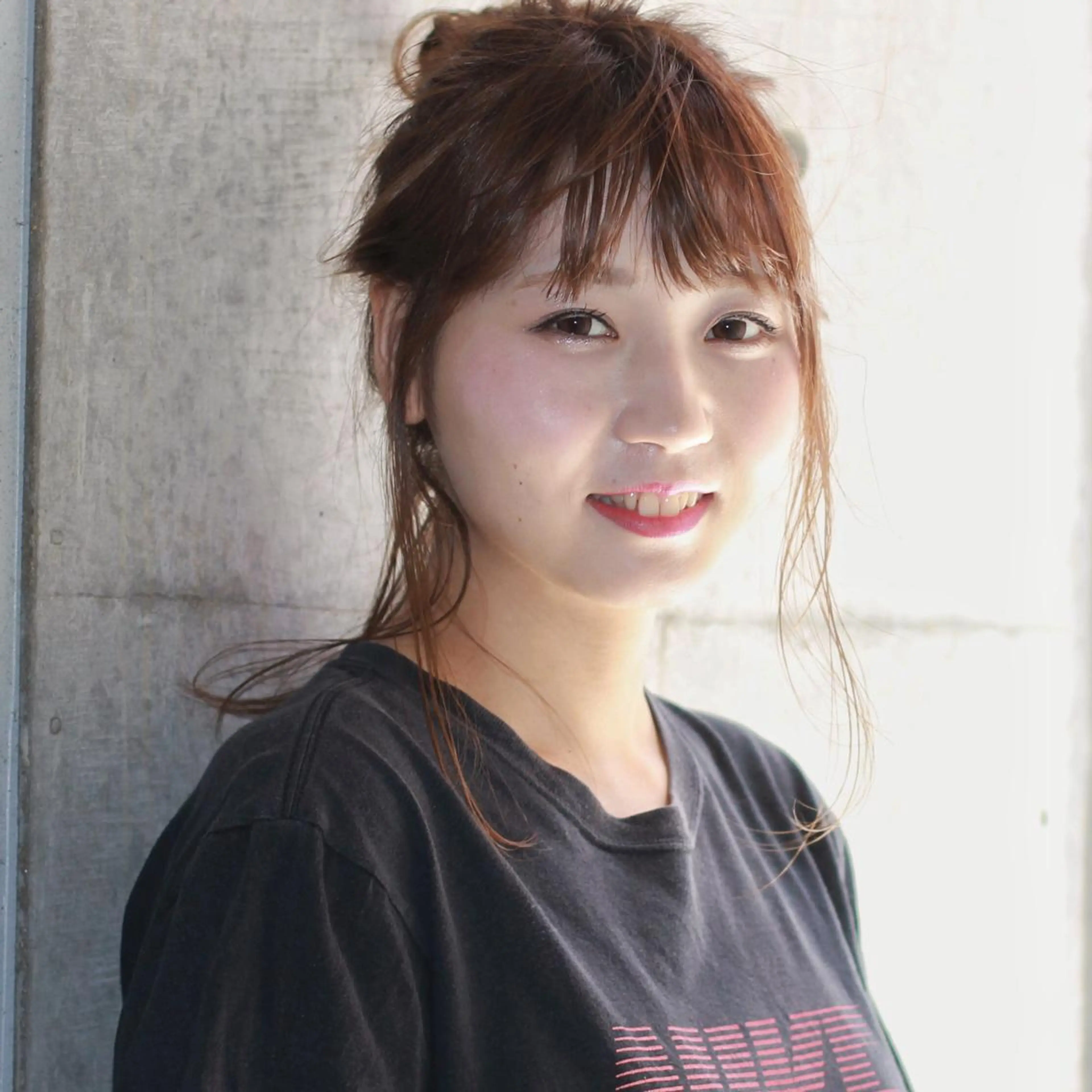 セミロング カラー ヘアアレンジ お団子ヘア 薬院:今泉/上川美幸 小顔ボブ/暗髪カラーのヘアスタイル