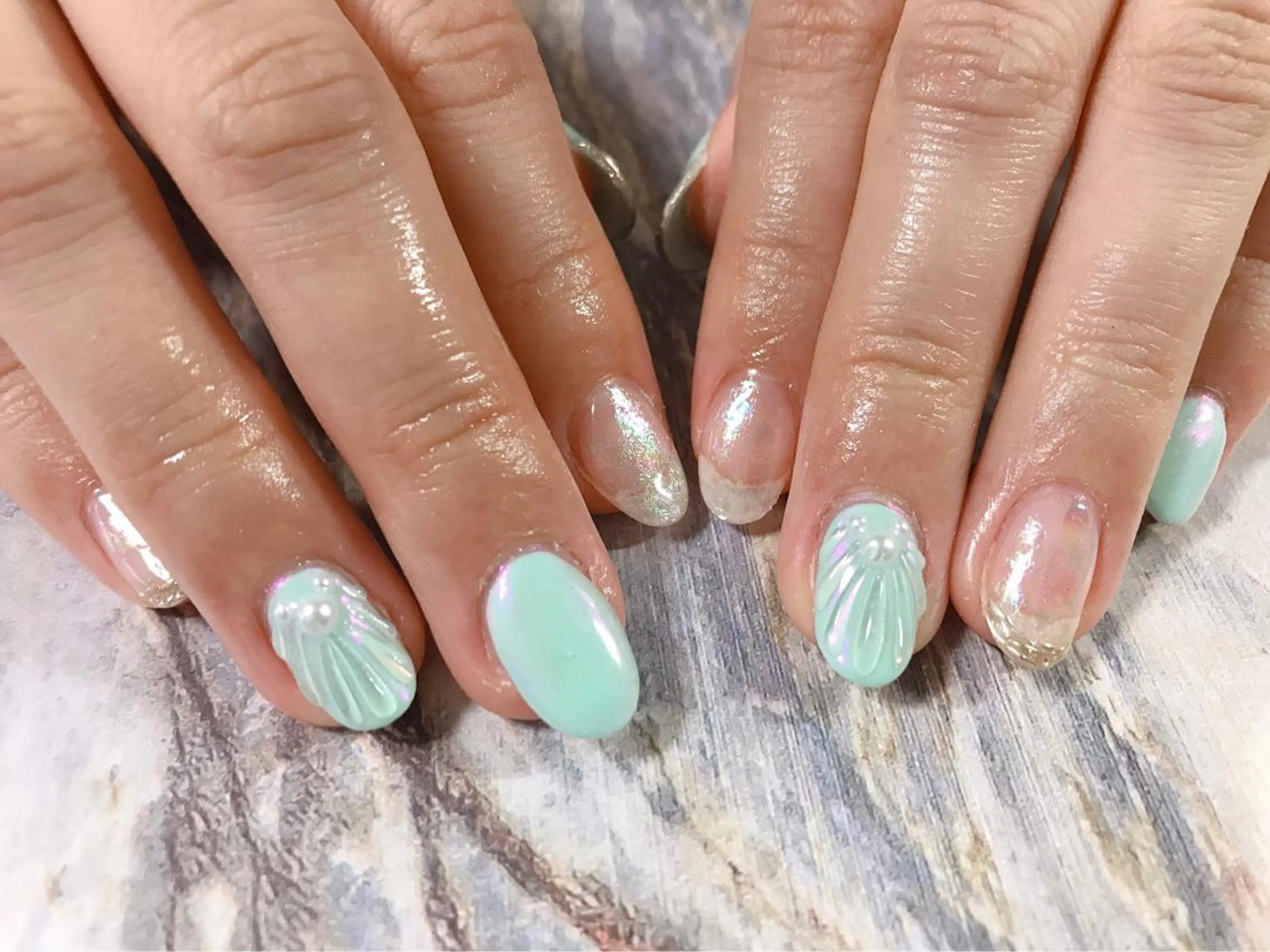 ネイル ぷっくりネイル mogunail &blowのネイルデザイン