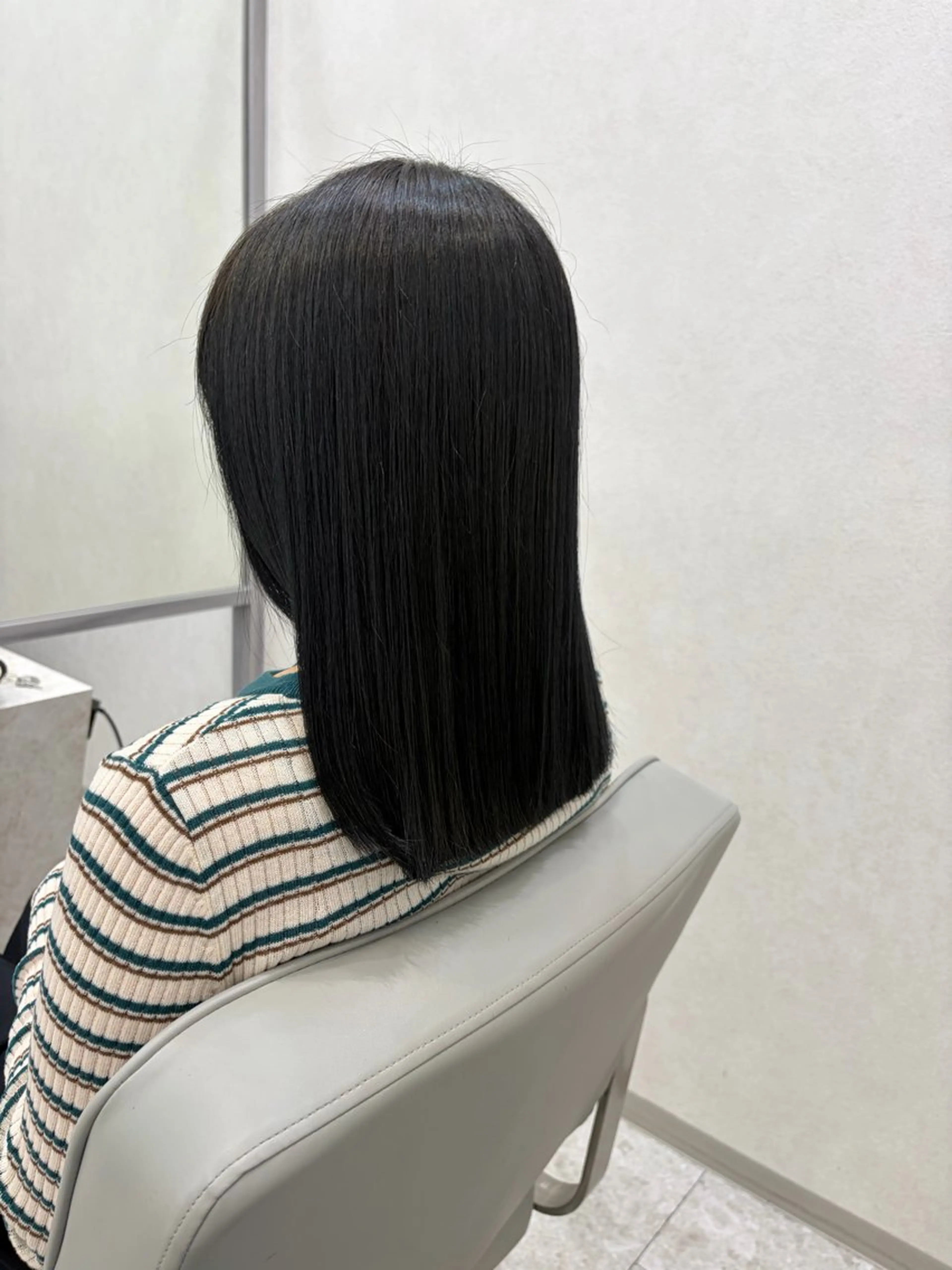 セミロング くせ毛 髪質改善 カット ヘアカラー 大人ヘア✨髪質改善 ✨艶髪＊今泉のヘアスタイル