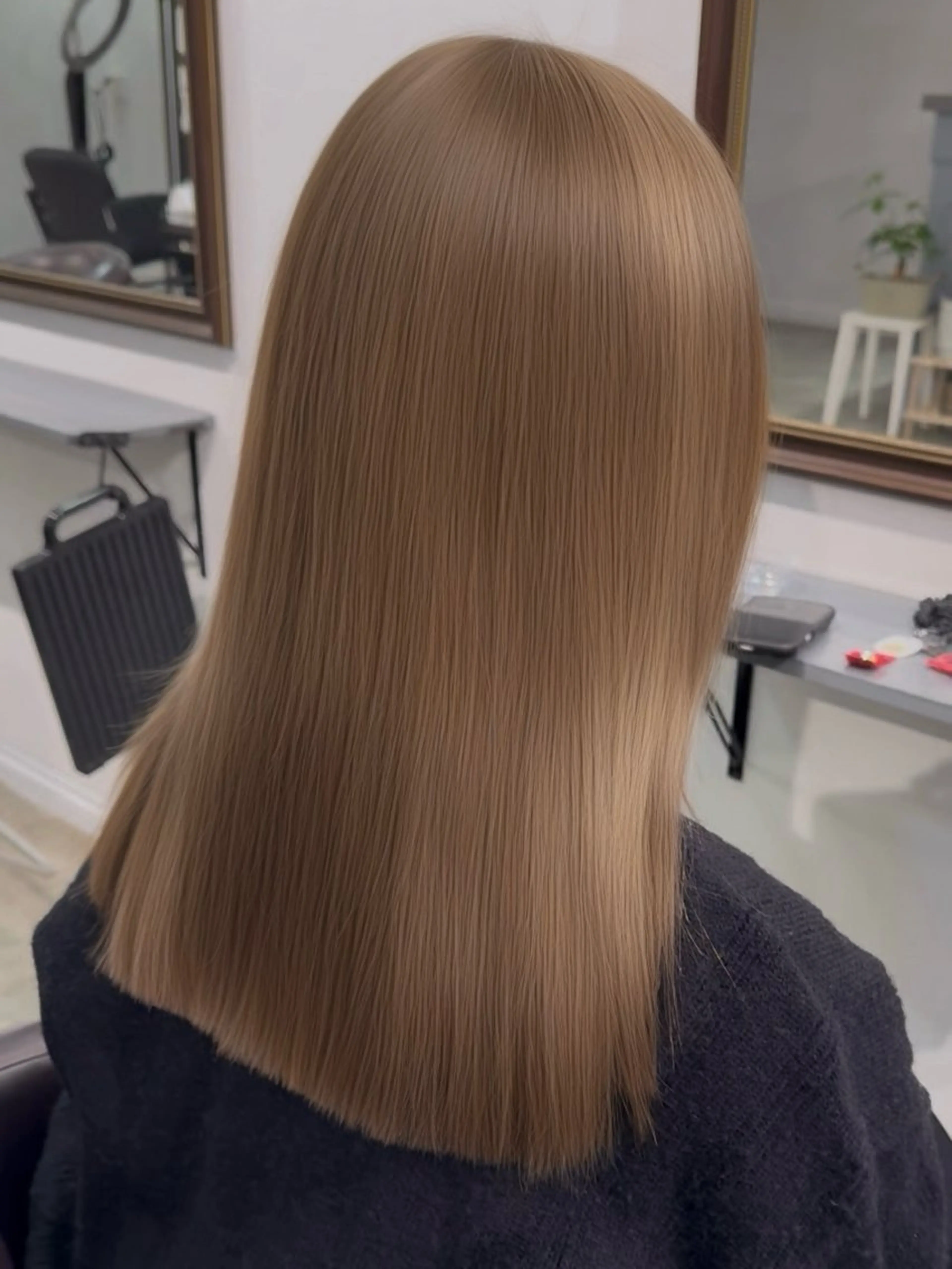 ミディアム カラー ケアブリーチ/ili 村上佳那多のヘアスタイル