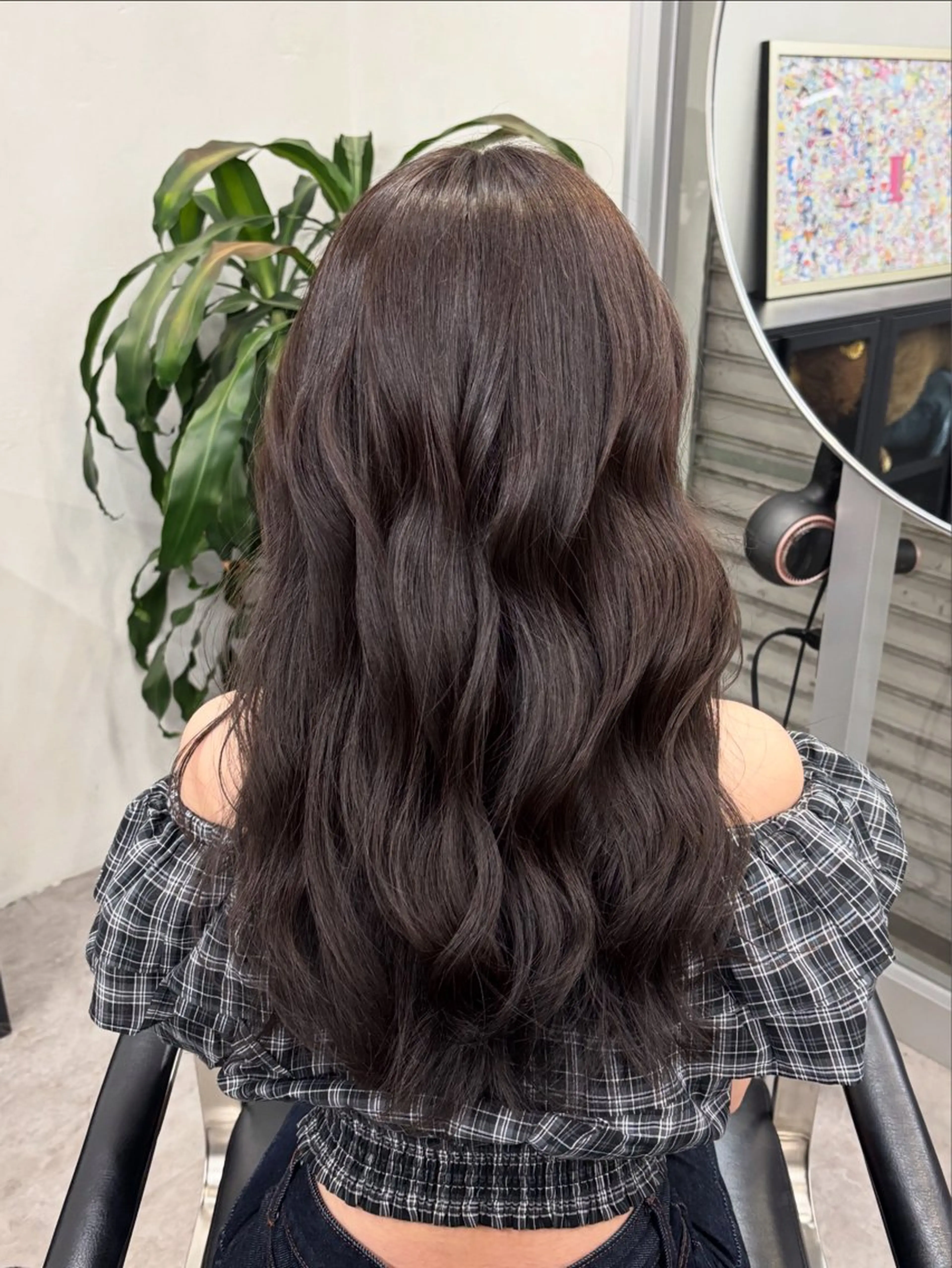 ロング カラー 長谷川 日南のヘアスタイル