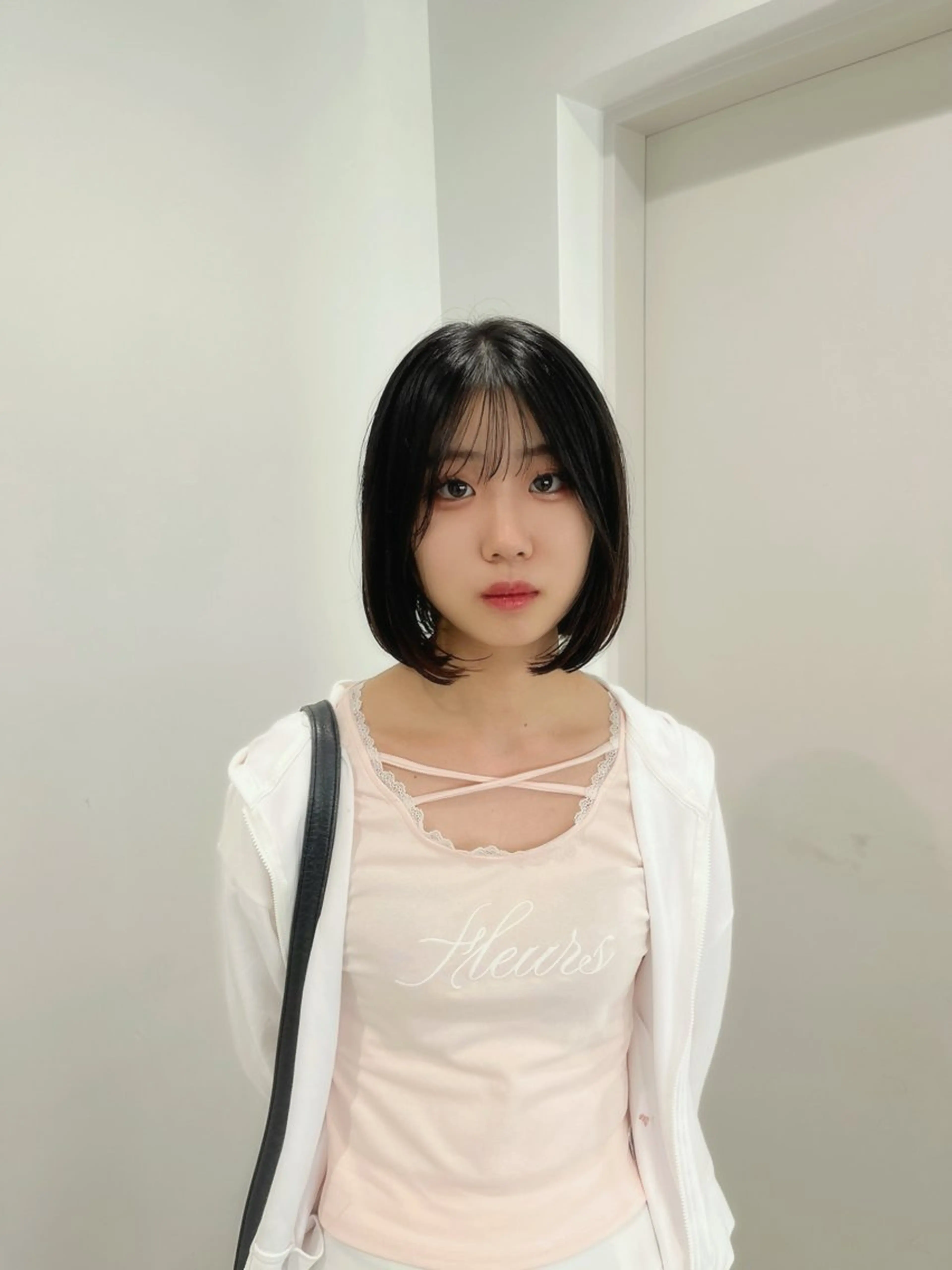 ショート 縮毛矯正/ハイトーン /パーマ/せき🧸のヘアスタイル