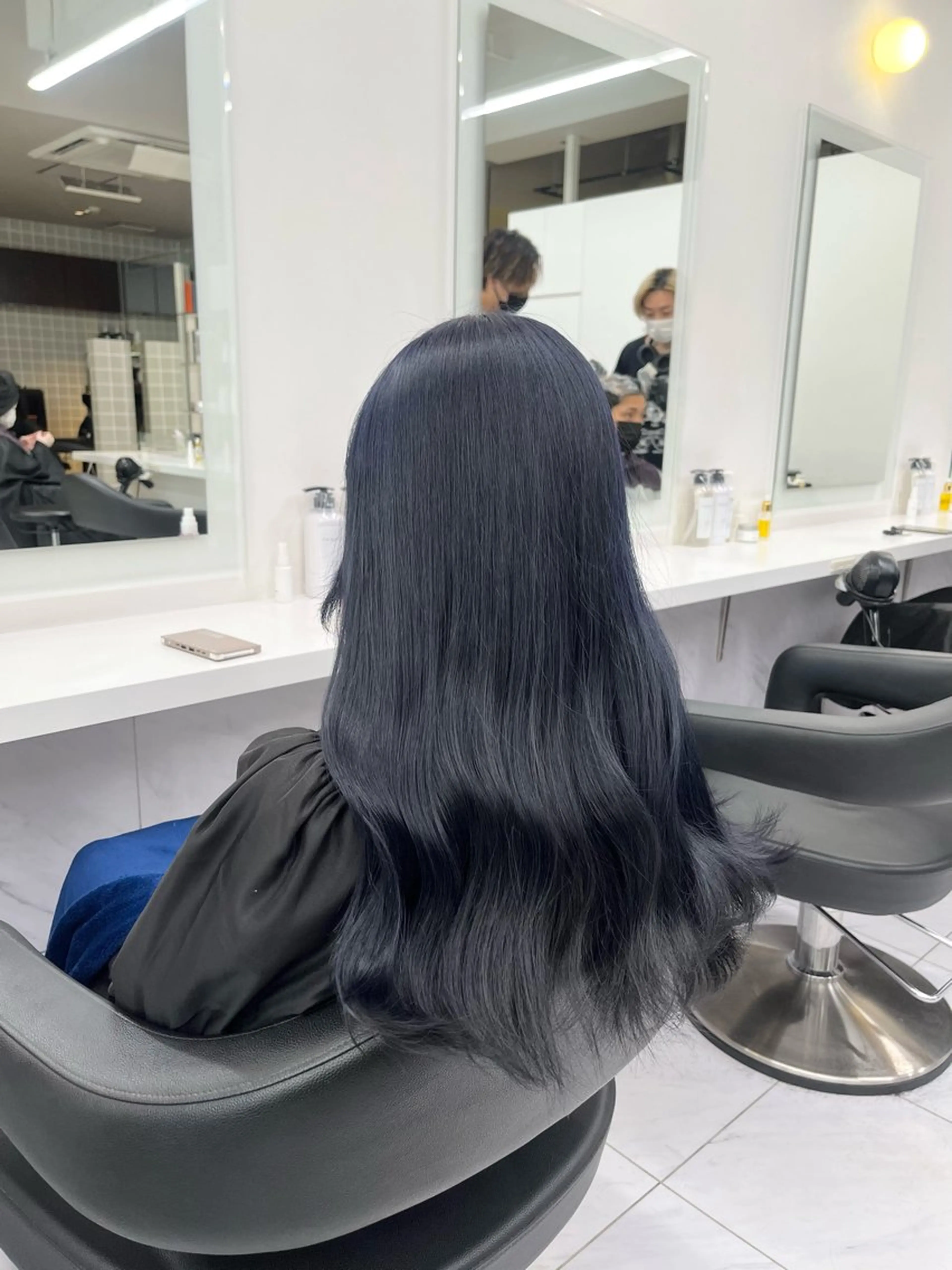 ロング ヘアカラー トリートメント ヘッドスパ ヘアセット 寒色＆ブリーチ特化 寒色MiOのヘアスタイル