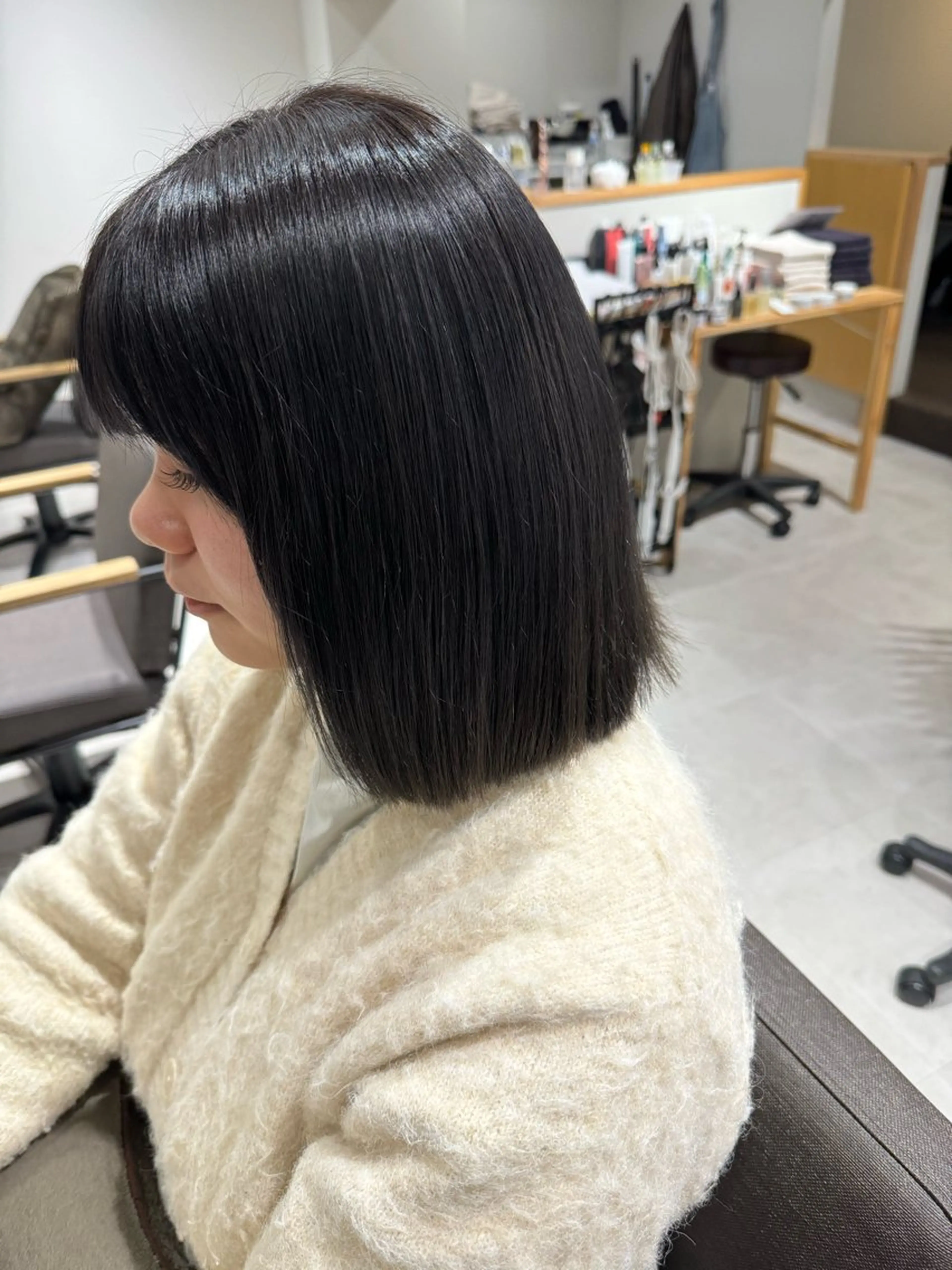 ミディアム カラー miyu .のヘアスタイル