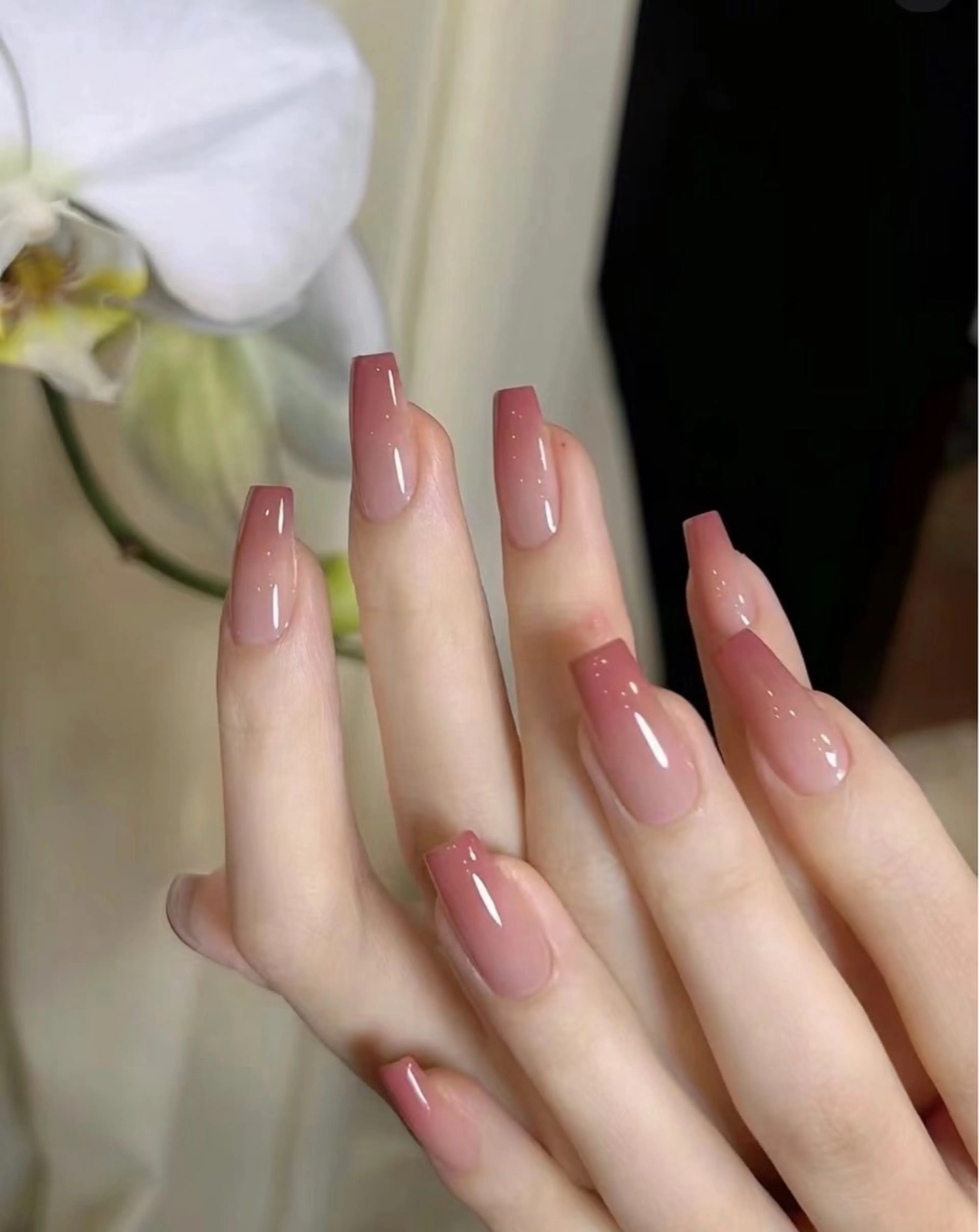 ネイル フレンチネイル キラキラネイル 韓国ネイル シンプルネイル ワンホンネイル ハンドネイル MEI Nailのネイルデザイン