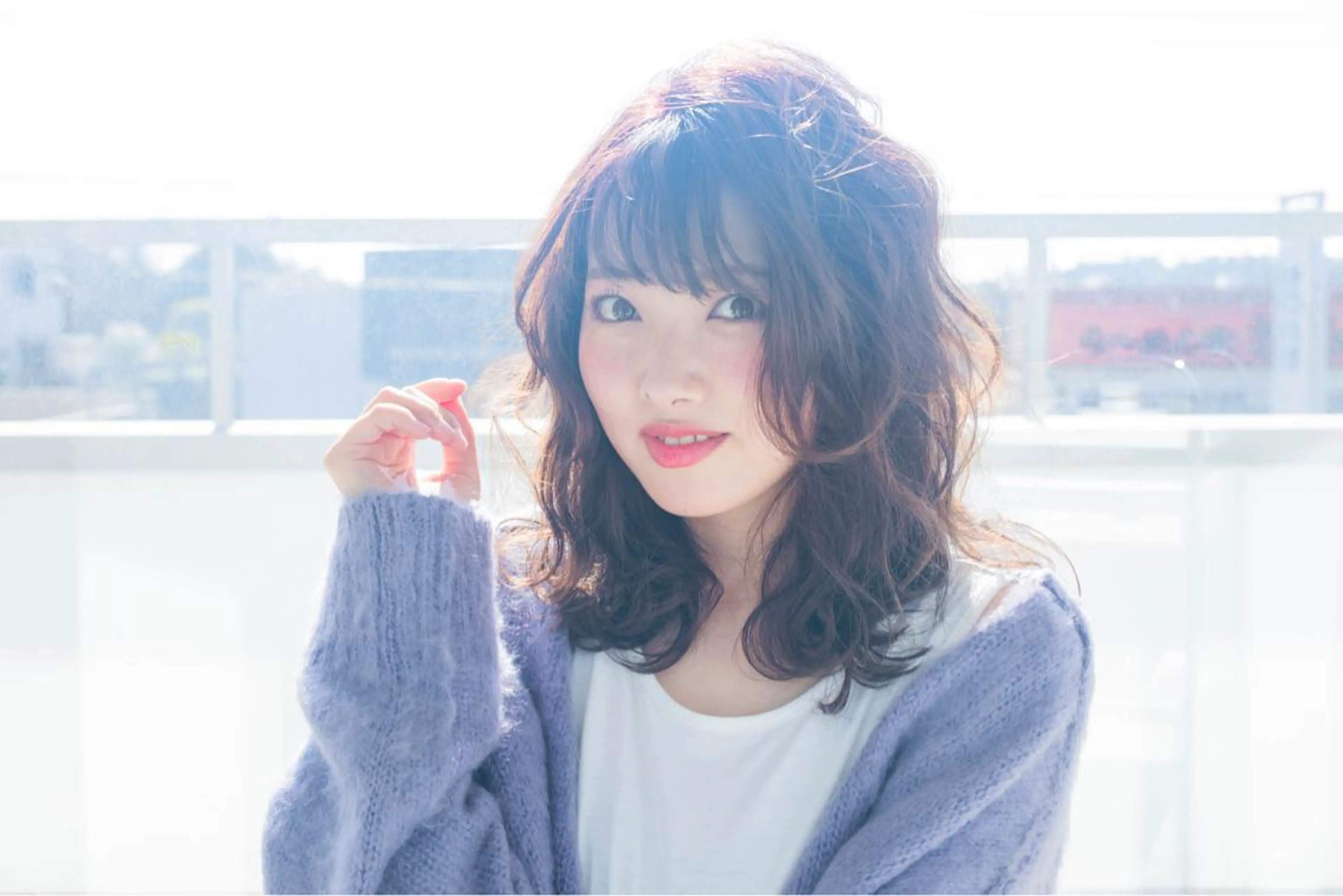 セミロング カラー くせ毛 小野 和摩のヘアスタイル