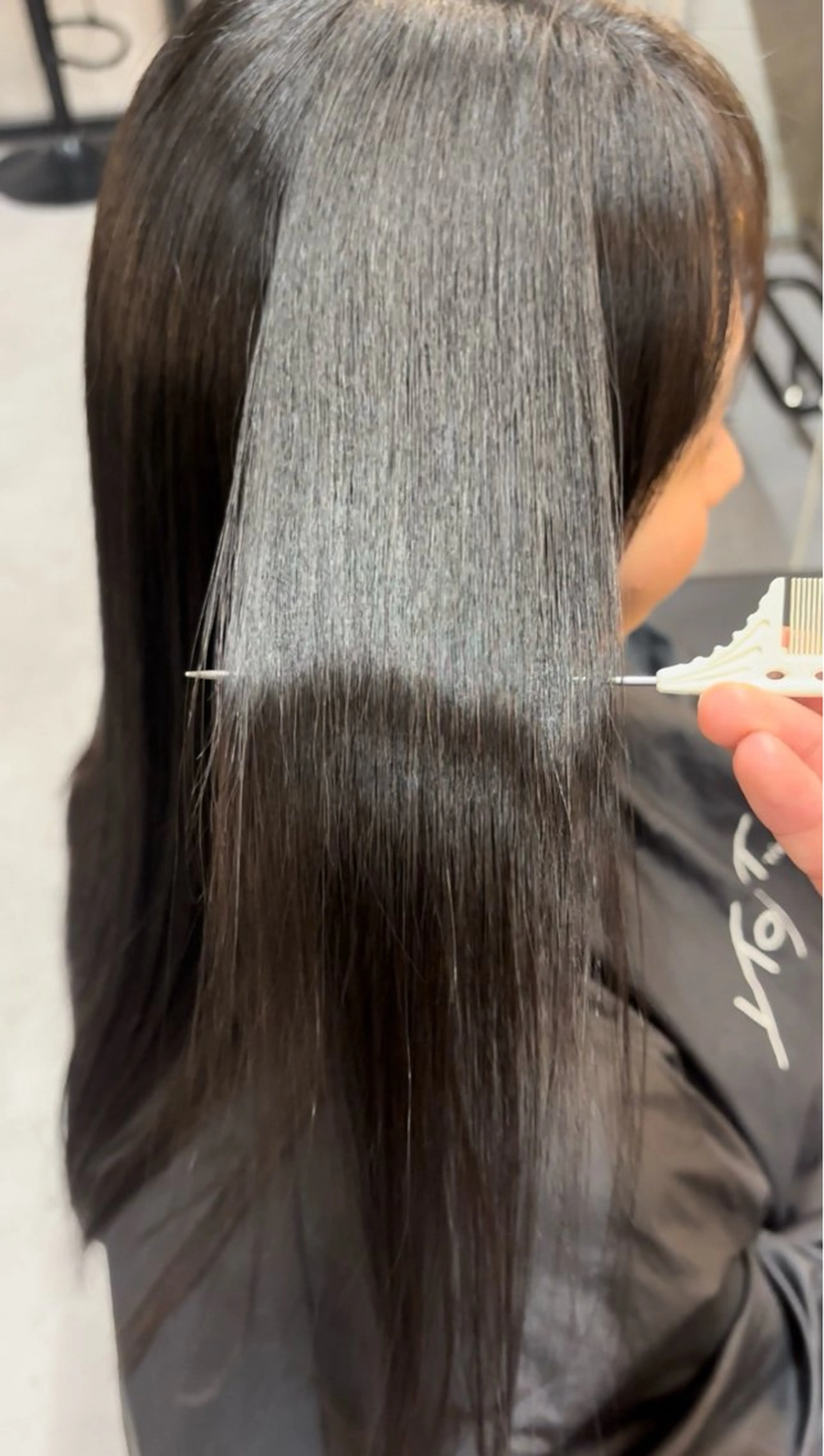 【髪質改善酸性ストレート✨】ダメージレス縮毛矯正+極上トリートメント🫧の写真