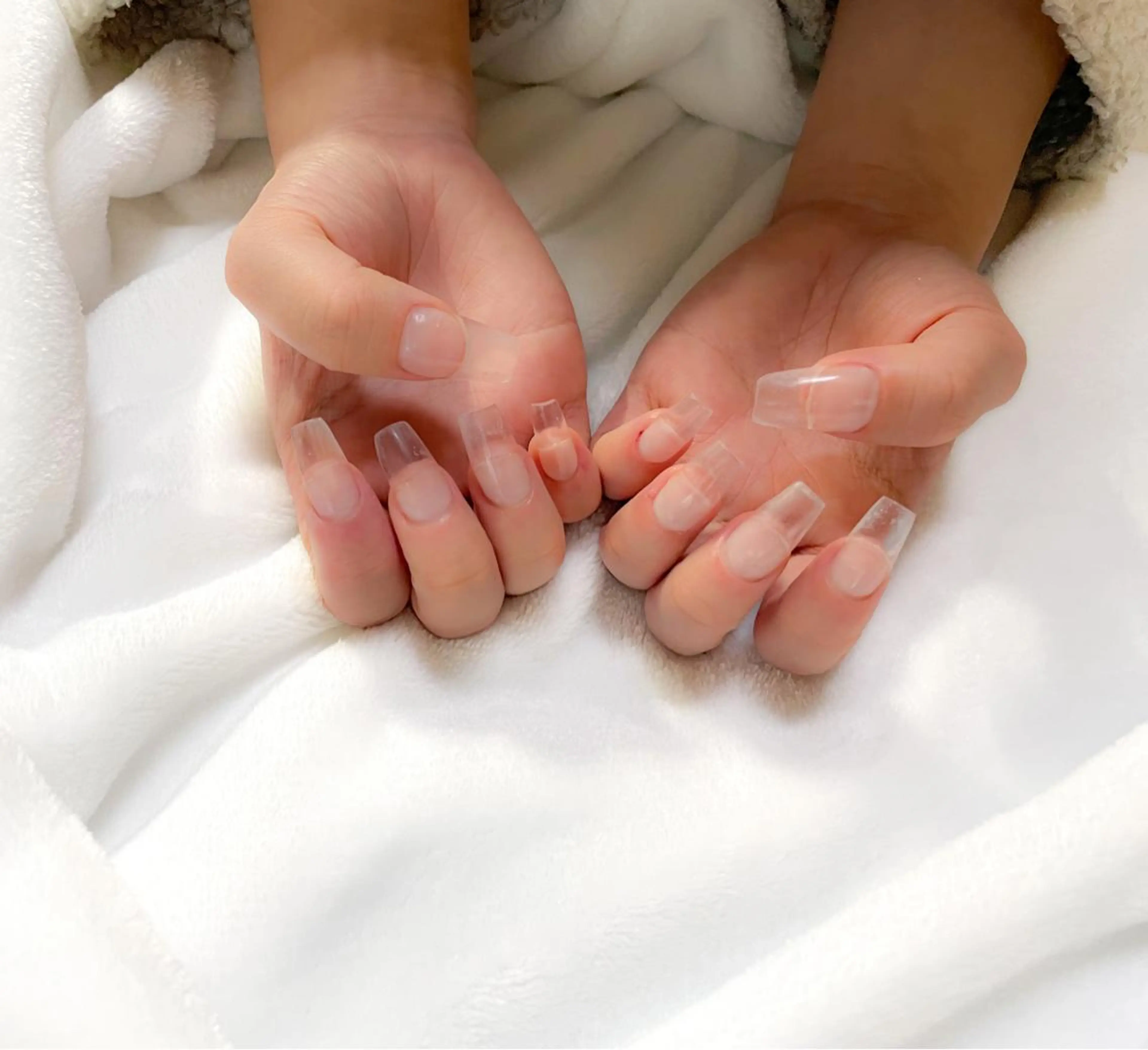 ネイル 長さ出し フレンチネイル グラデーション キラキラネイル ロングネイル nail salon Be.のネイルデザイン