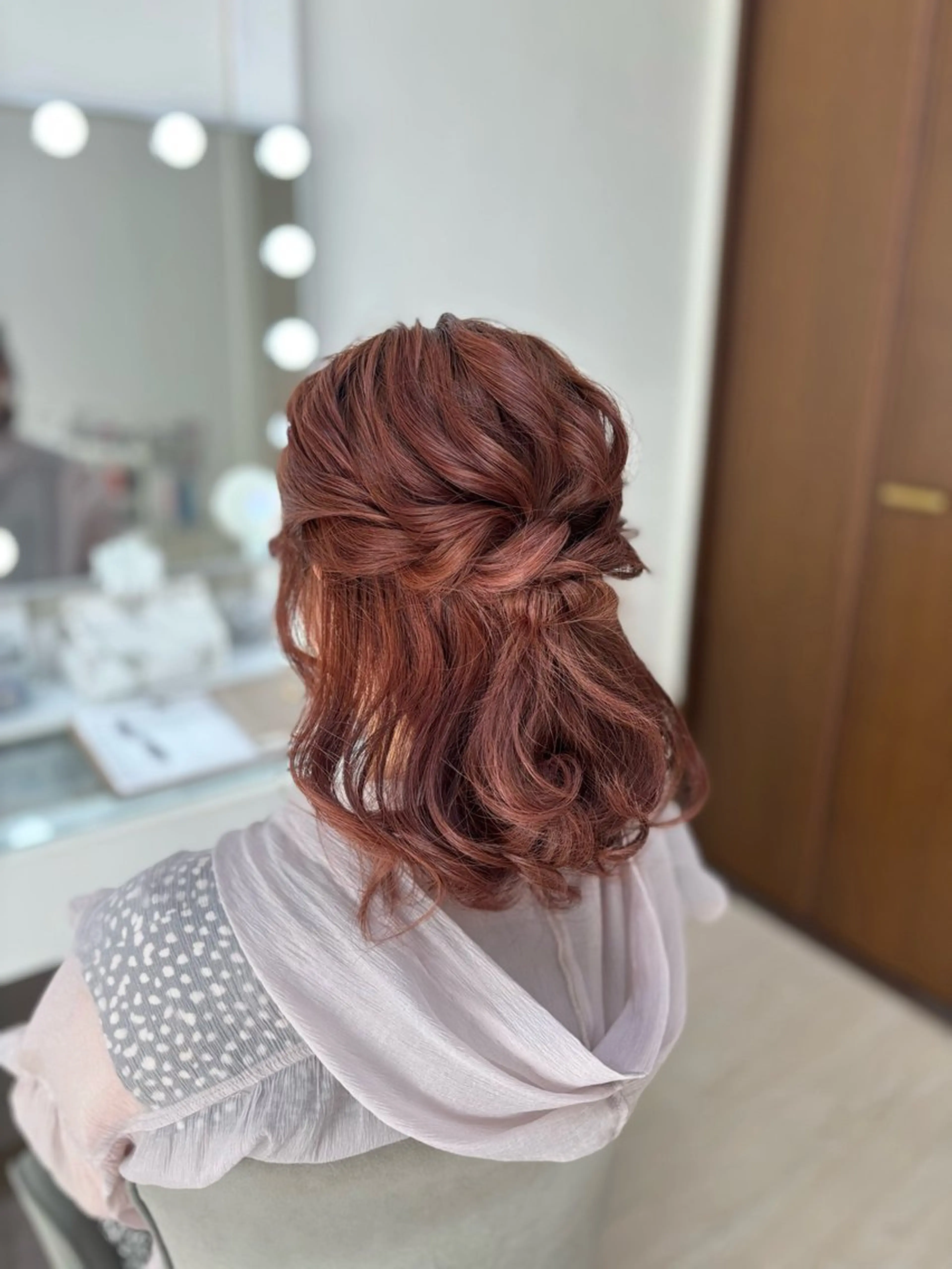 ヘアアレンジ ハーフアップ ボブ 植木 萌恵のヘアスタイル