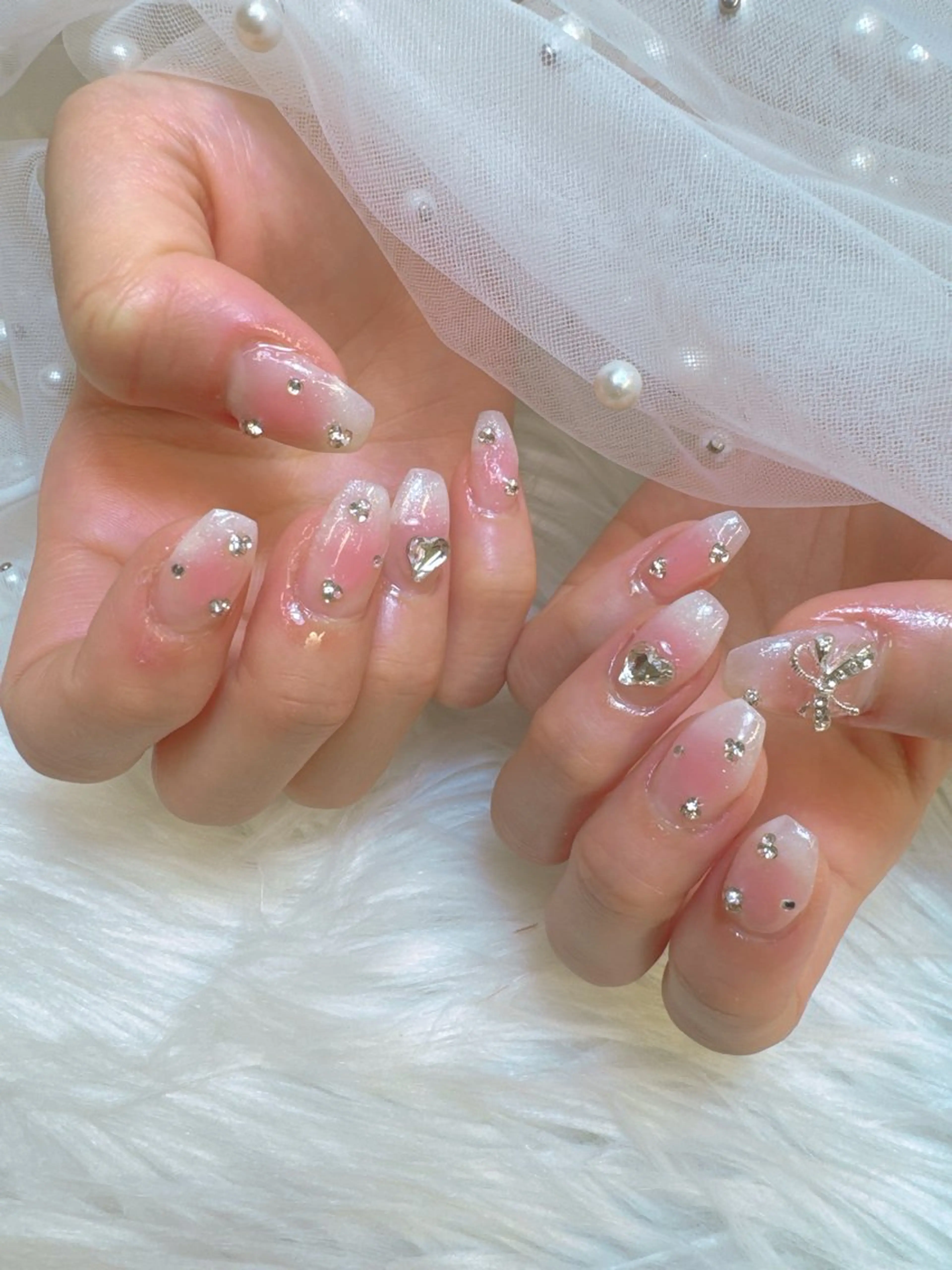 ネイル 成人式 ジェルネイル ハート キラキラネイル マグネットネイル ハンドネイル Queeens nailのネイルデザイン